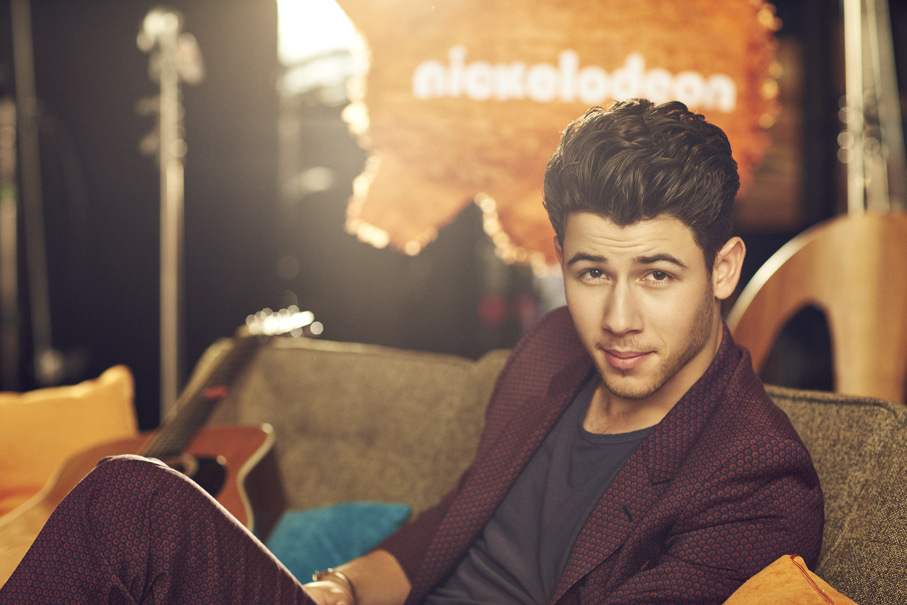 Laden Sie Nick Jonas HD-Desktop-Hintergründe herunter