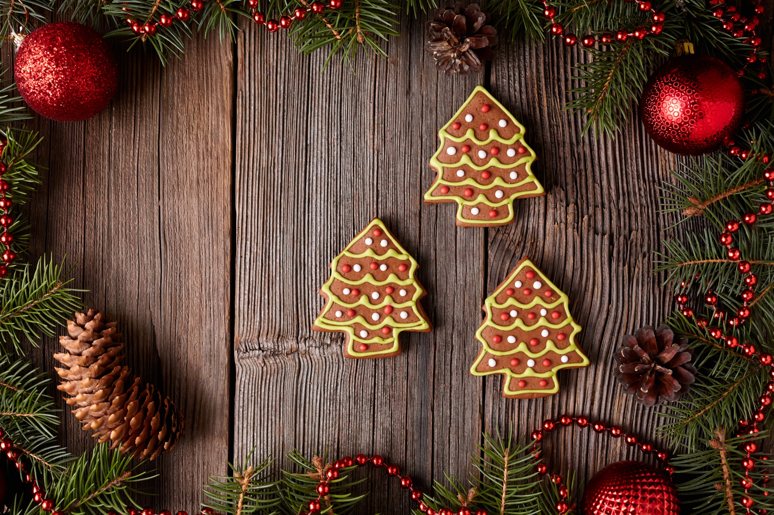 Baixar papel de parede para celular de Comida, Natal, Madeira, Árvore De Natal, Bolacha, Pão De Gengibre, Enfeites De Natal gratuito.