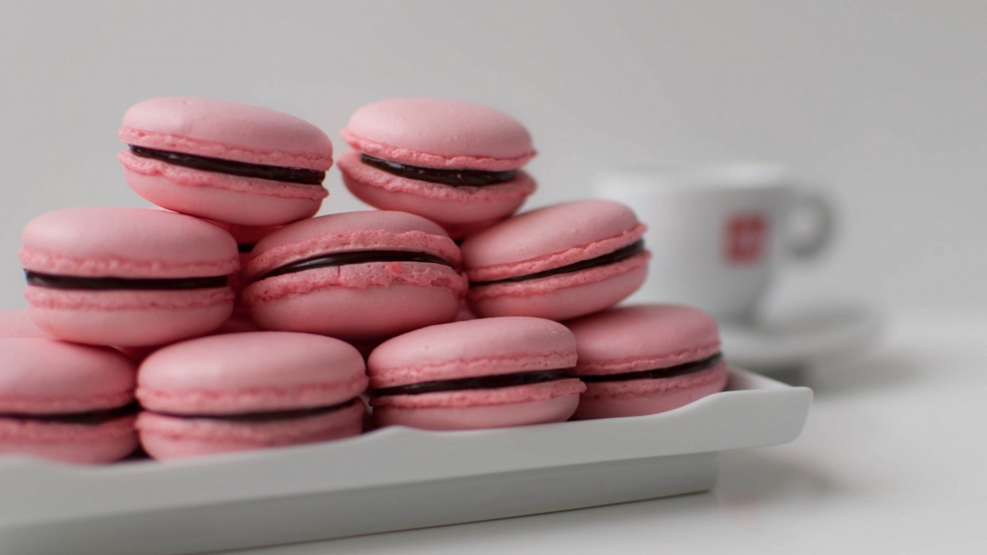 Free download wallpaper Food, Blur, Sweets, Macaron on your PC desktop