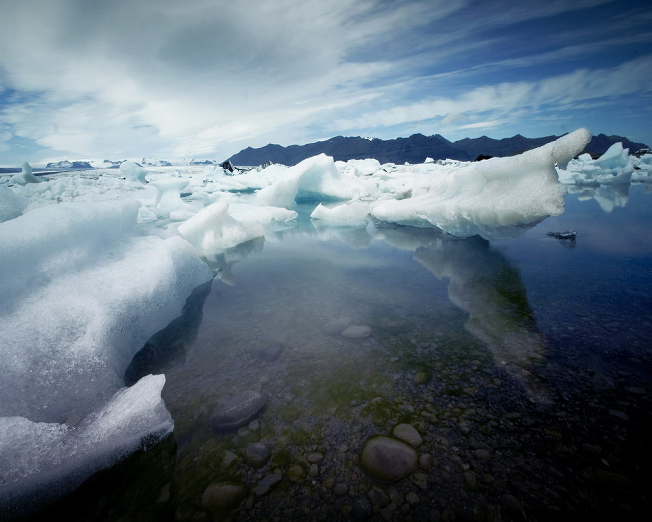 Baixe gratuitamente a imagem Gelo, Iceberg, Terra/natureza na área de trabalho do seu PC