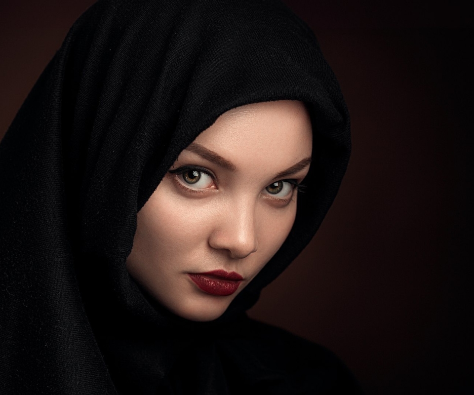 Free download wallpaper Face, Model, Women, Lipstick, Hazel Eyes on your PC desktop