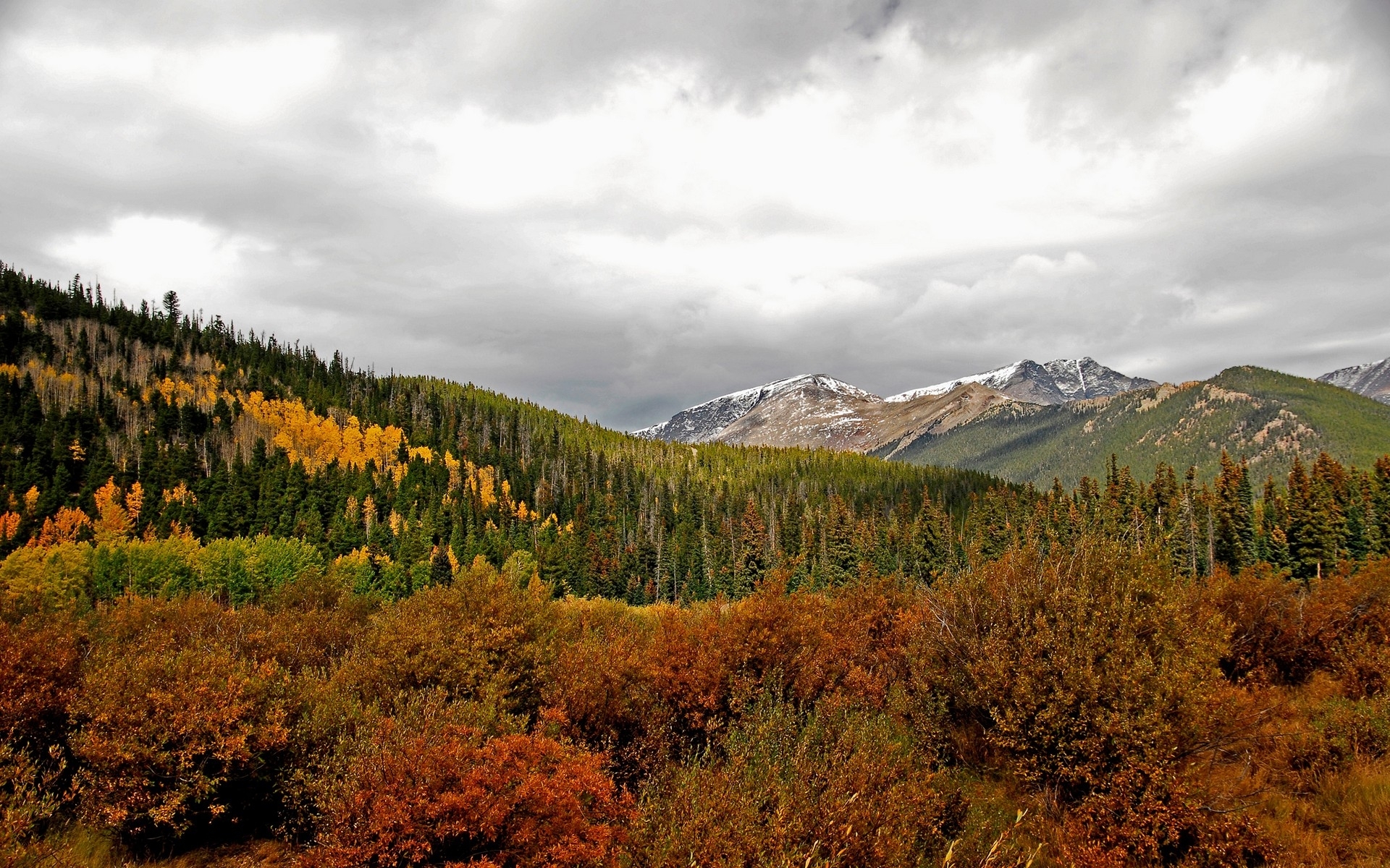 PCデスクトップに山脈, 木, 風景画像を無料でダウンロード