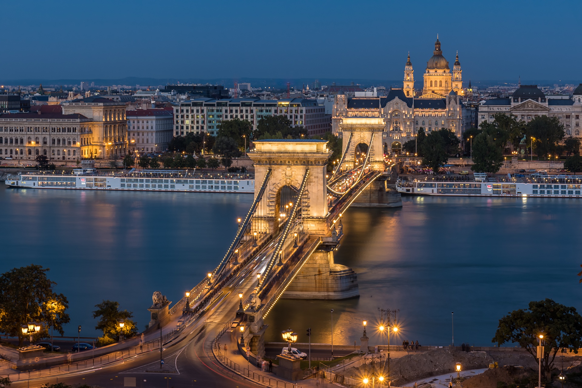 398575 скачать обои цепной мост, мост, сделано человеком, будапешт, дунай, венгрия, ночь, река, мосты - заставки и картинки бесплатно