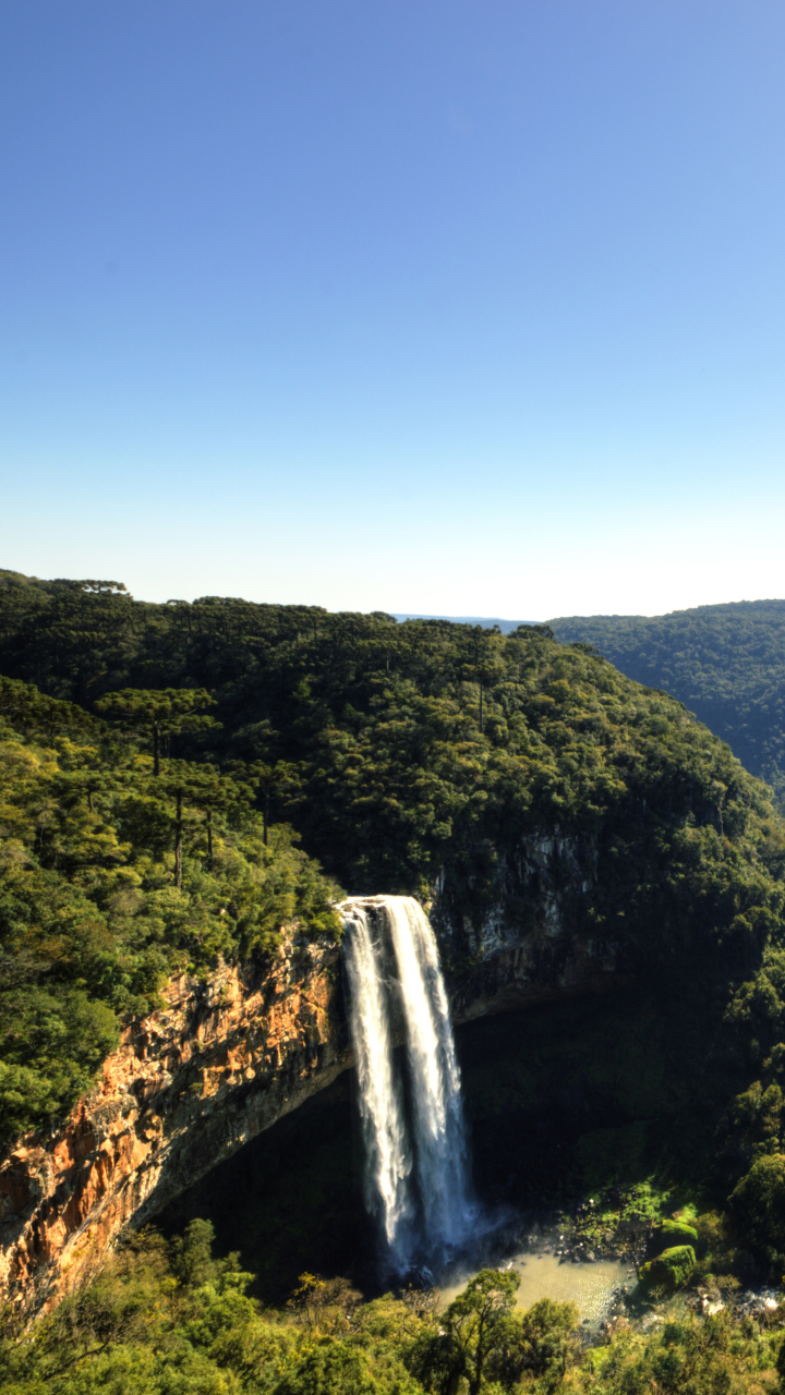 Скачать картинку Пейзаж, Природа, Водопады, Водопад, Лес, Бразилия, Ландшафт, Земля/природа, Каракол Фолс в телефон бесплатно.