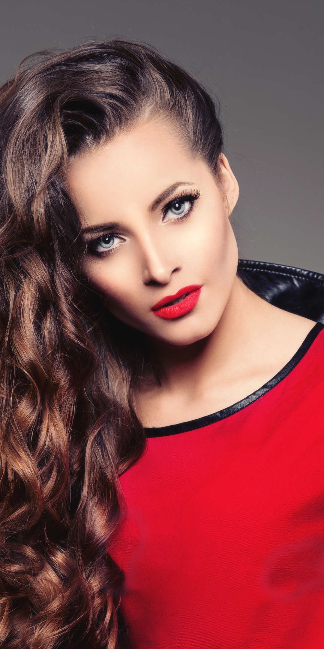 Download mobile wallpaper Brunette, Model, Women, Curl, Blue Eyes, Long Hair, Lipstick for free.