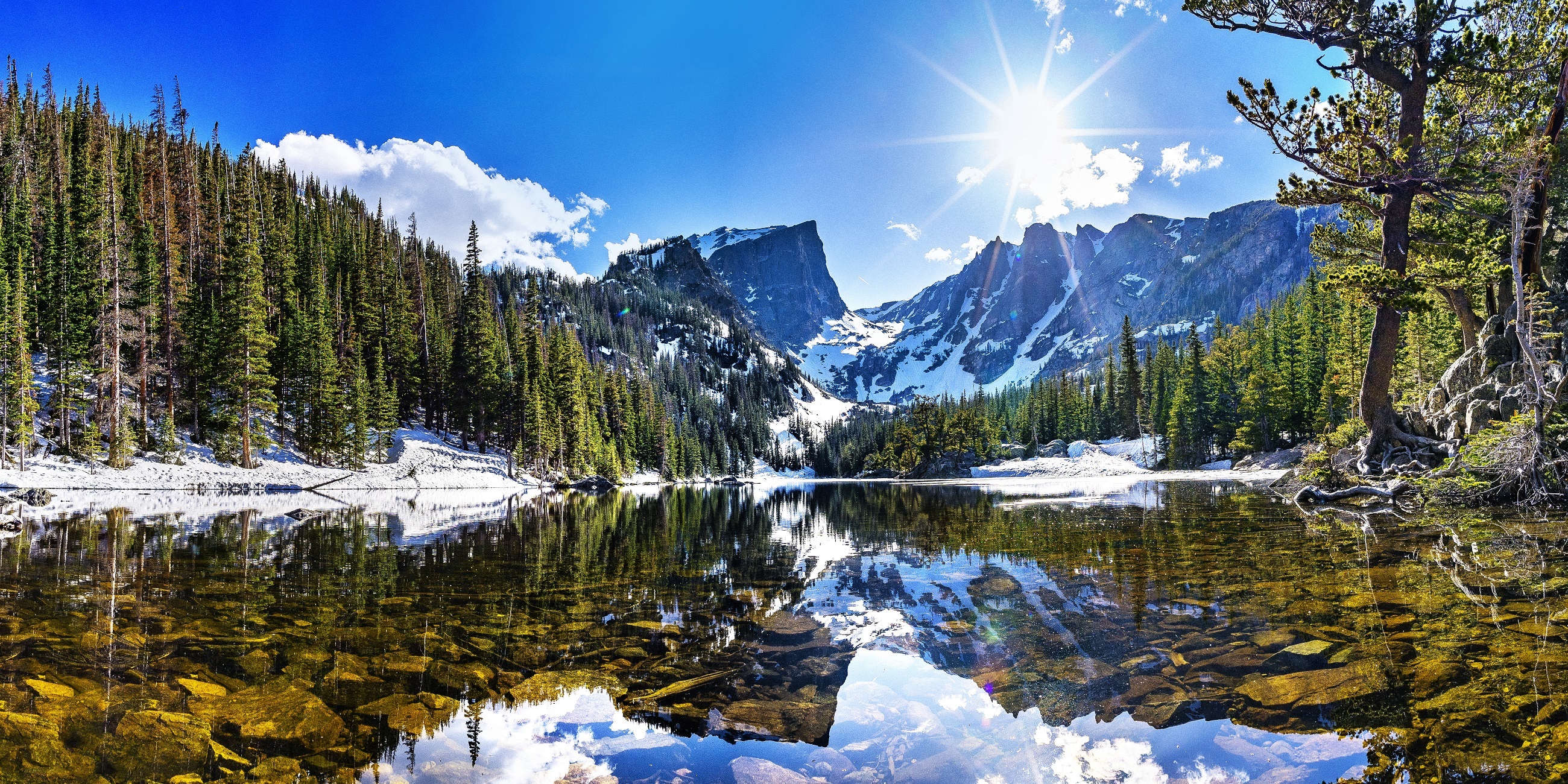 Baixe gratuitamente a imagem Natureza, Sol, Montanha, Lago, Floresta, Terra/natureza, Reflecção, Raio Solar na área de trabalho do seu PC