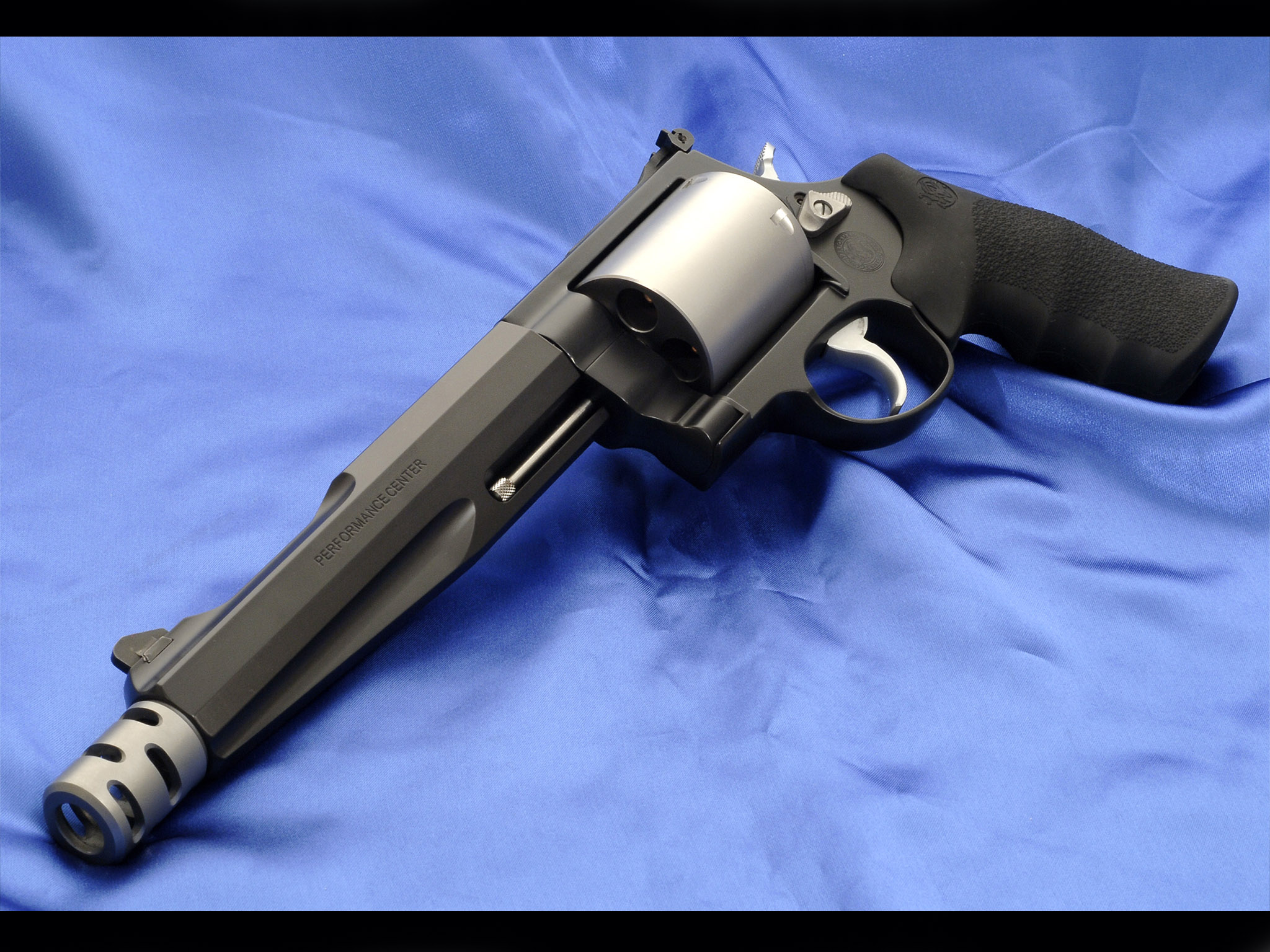 weapons, smith & wesson revolver