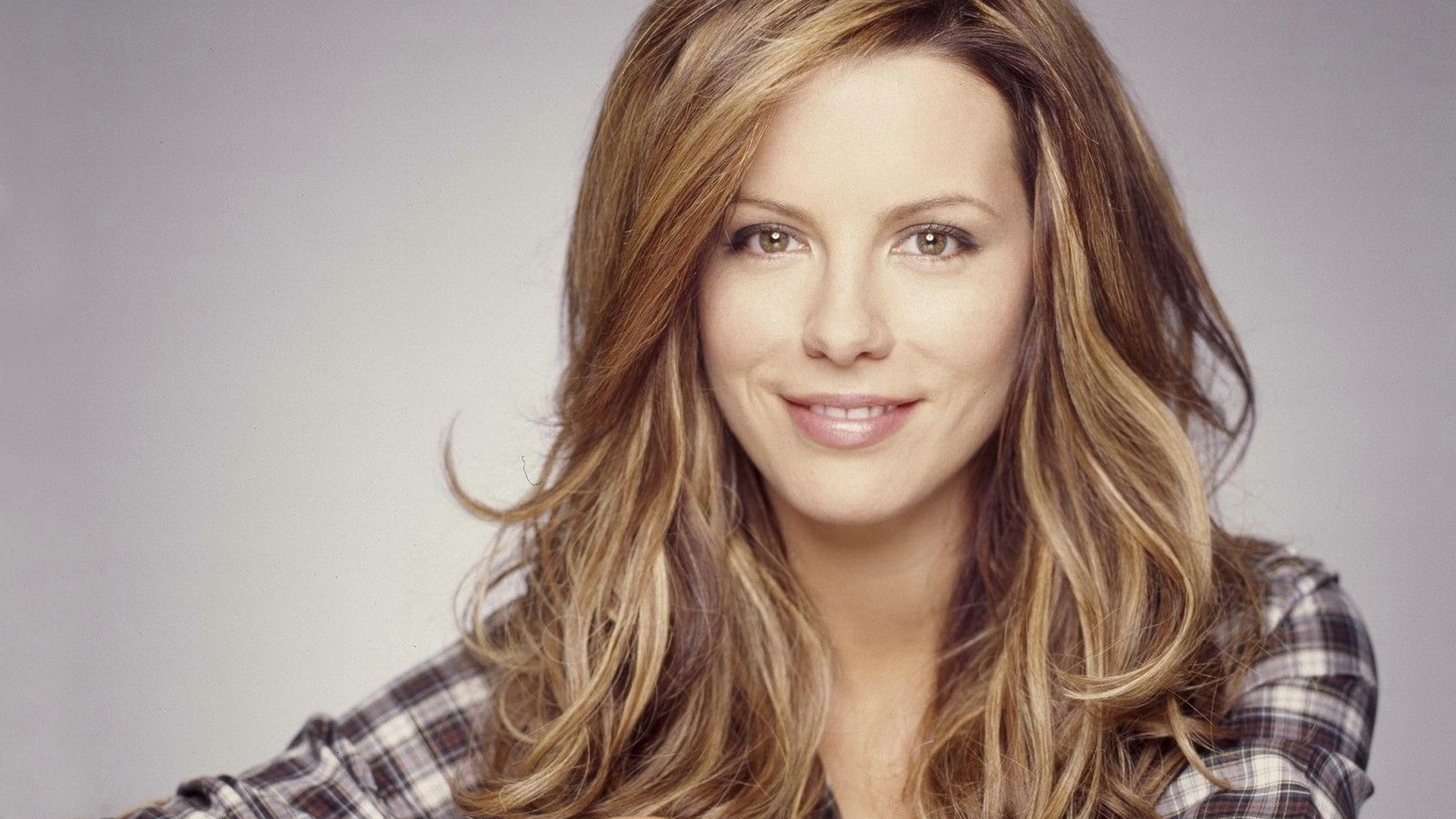 Baixe gratuitamente a imagem Kate Beckinsale, Celebridade na área de trabalho do seu PC