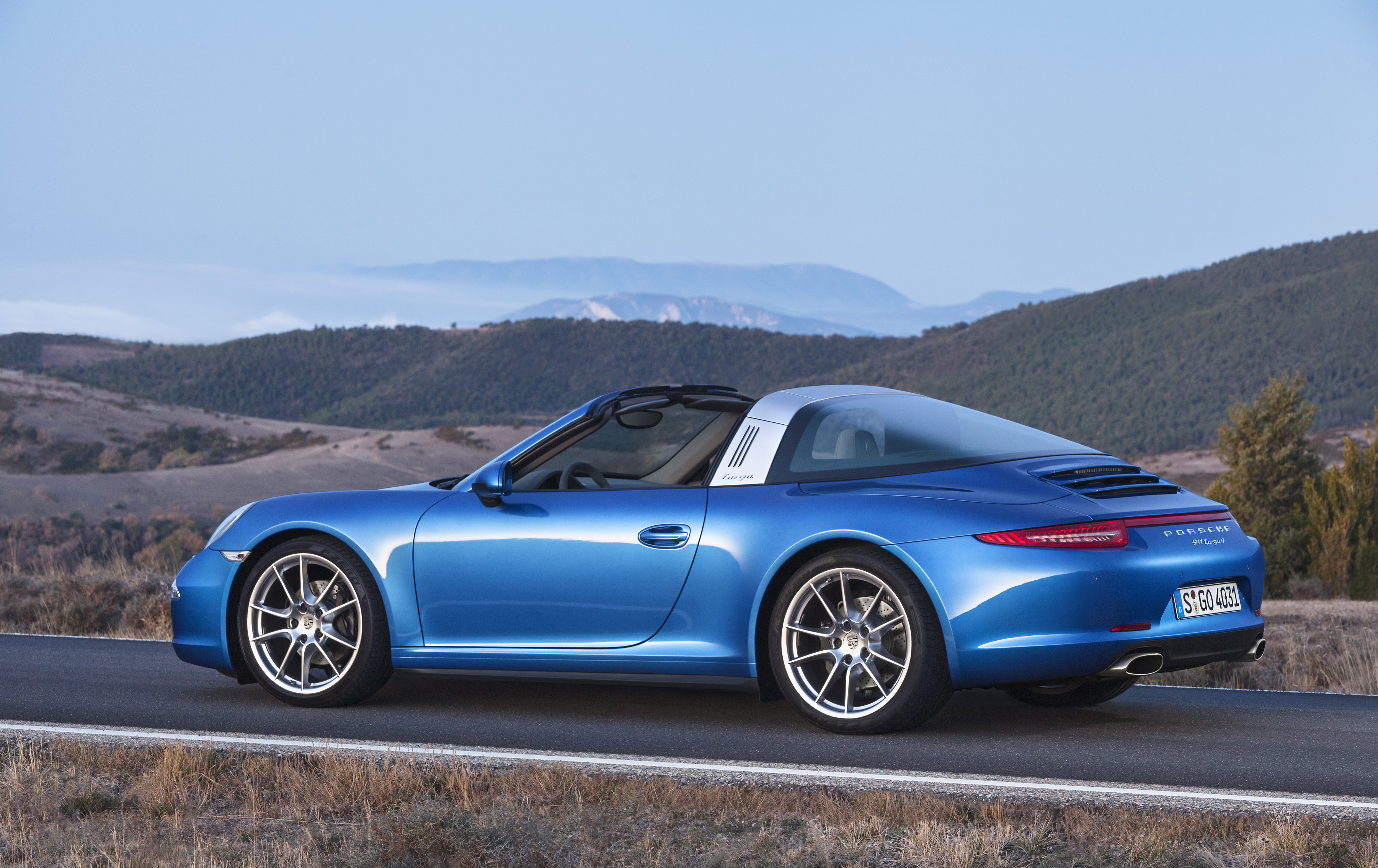 Download mobile wallpaper Porsche, Vehicles, Porsche 911 Targa, Porsche 911 Targa 4S for free.
