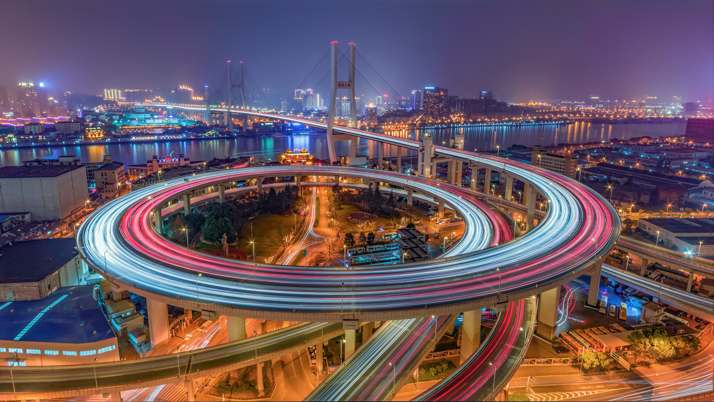 Téléchargez gratuitement l'image Nuit, Route, Pont, Chine, Autoroute, Construction Humaine, Temps Suspendu, Shangai, Pont Nanpu sur le bureau de votre PC