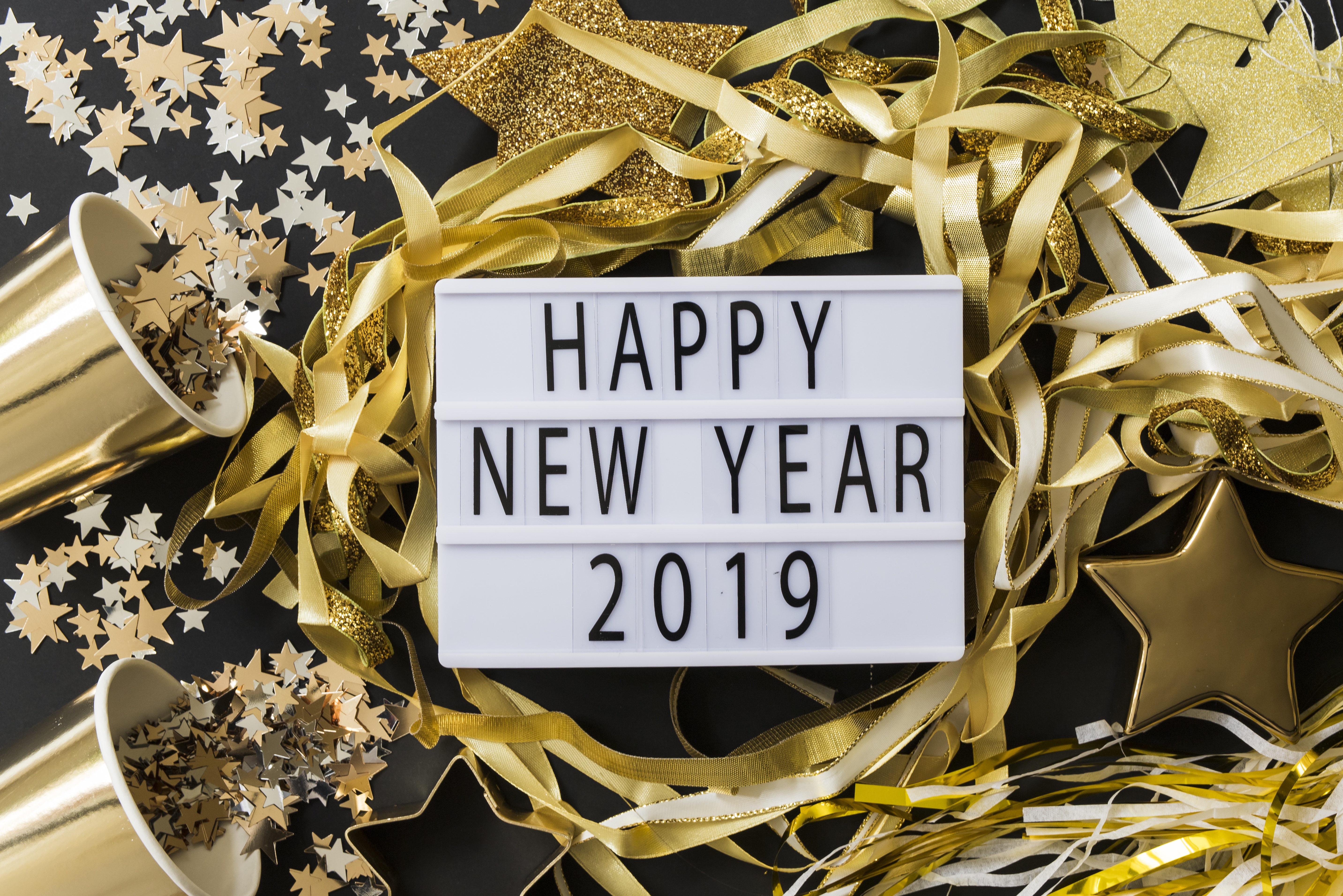 Free download wallpaper Holiday, Celebration, Happy New Year, New Year 2019 on your PC desktop