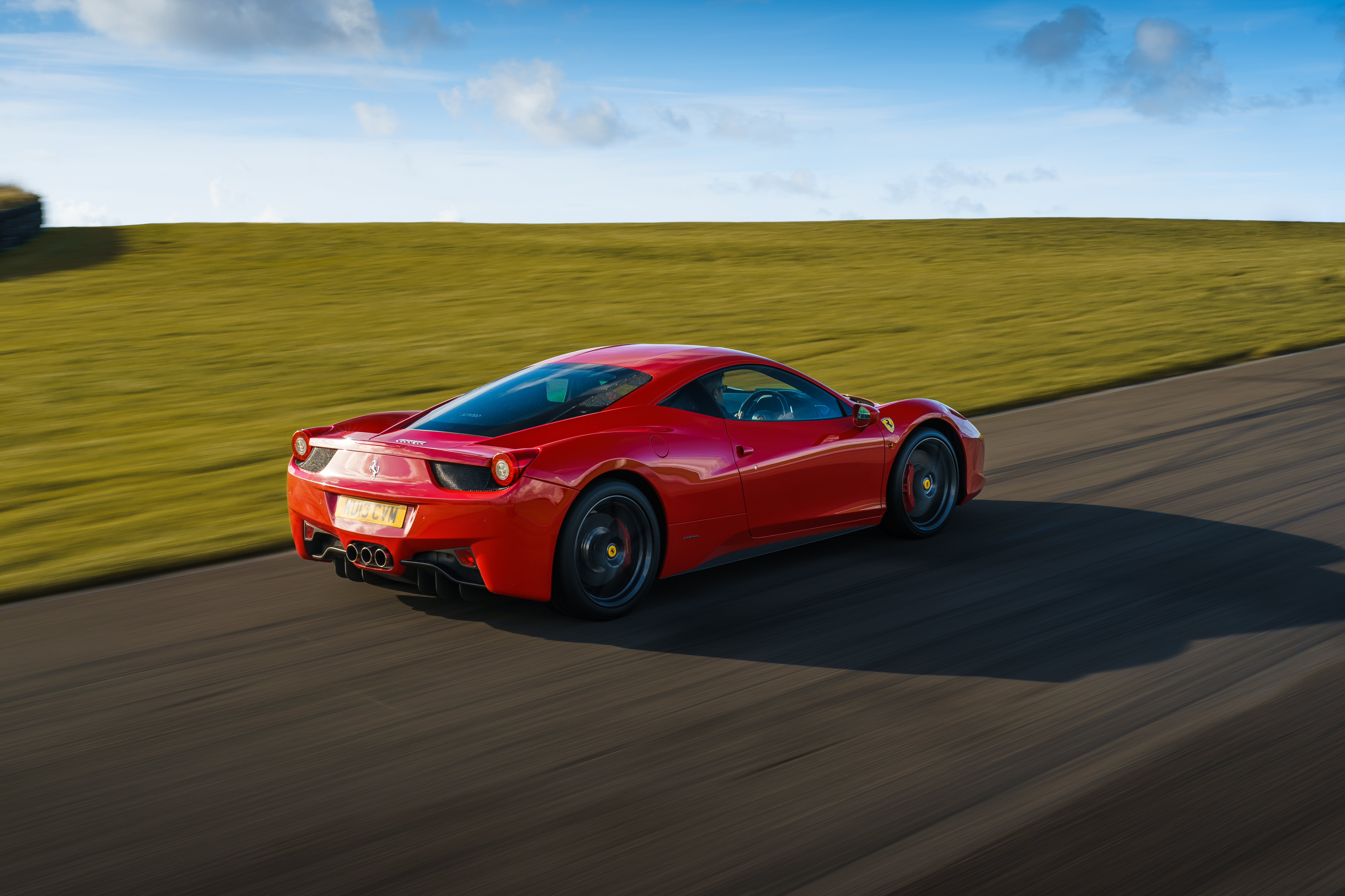 Laden Sie das Ferrari, Supersportwagen, Ferrari 458 Italien, Fahrzeuge-Bild kostenlos auf Ihren PC-Desktop herunter