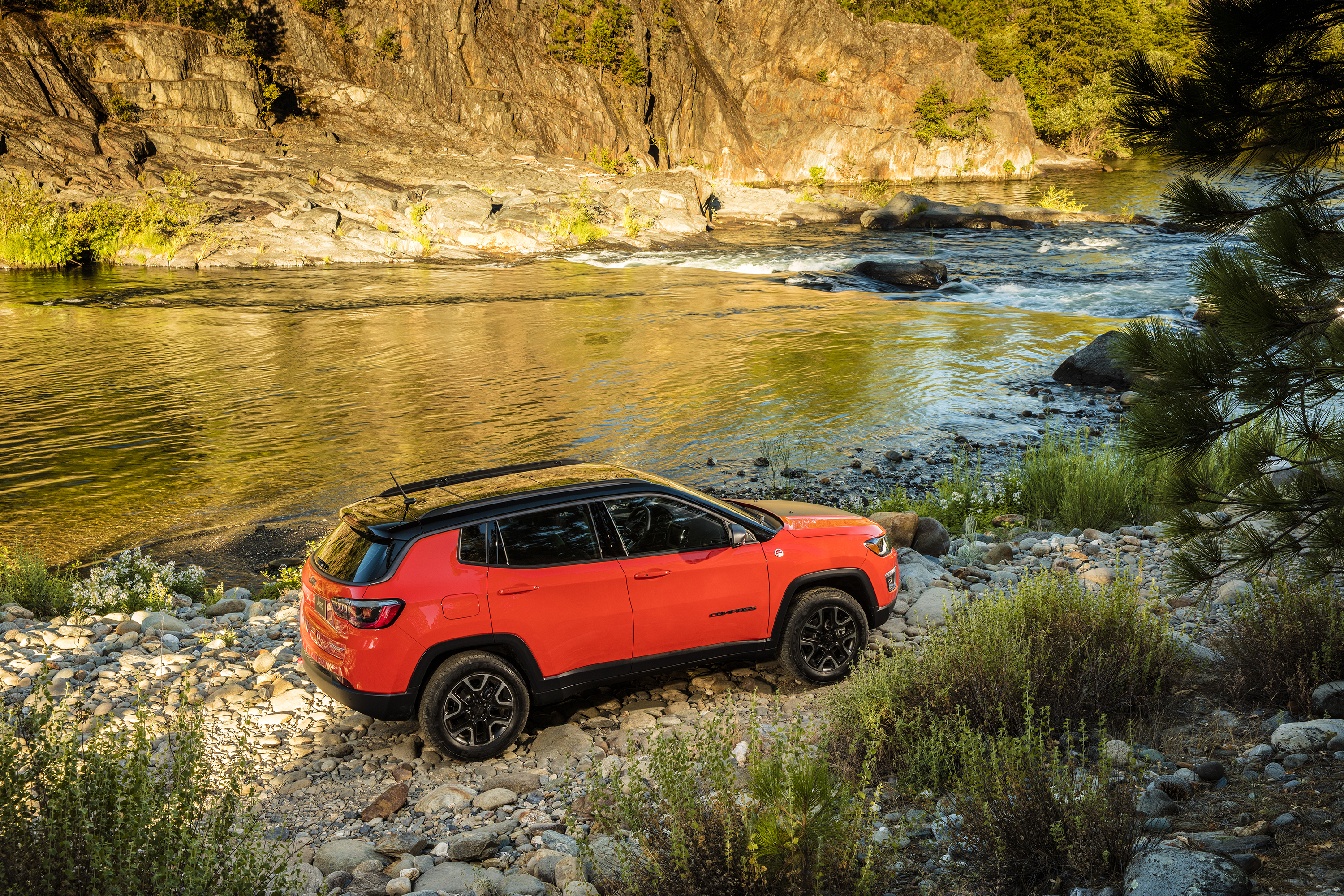 Download mobile wallpaper Car, Suv, Jeep, River, Vehicles, Jeep Compass for free.