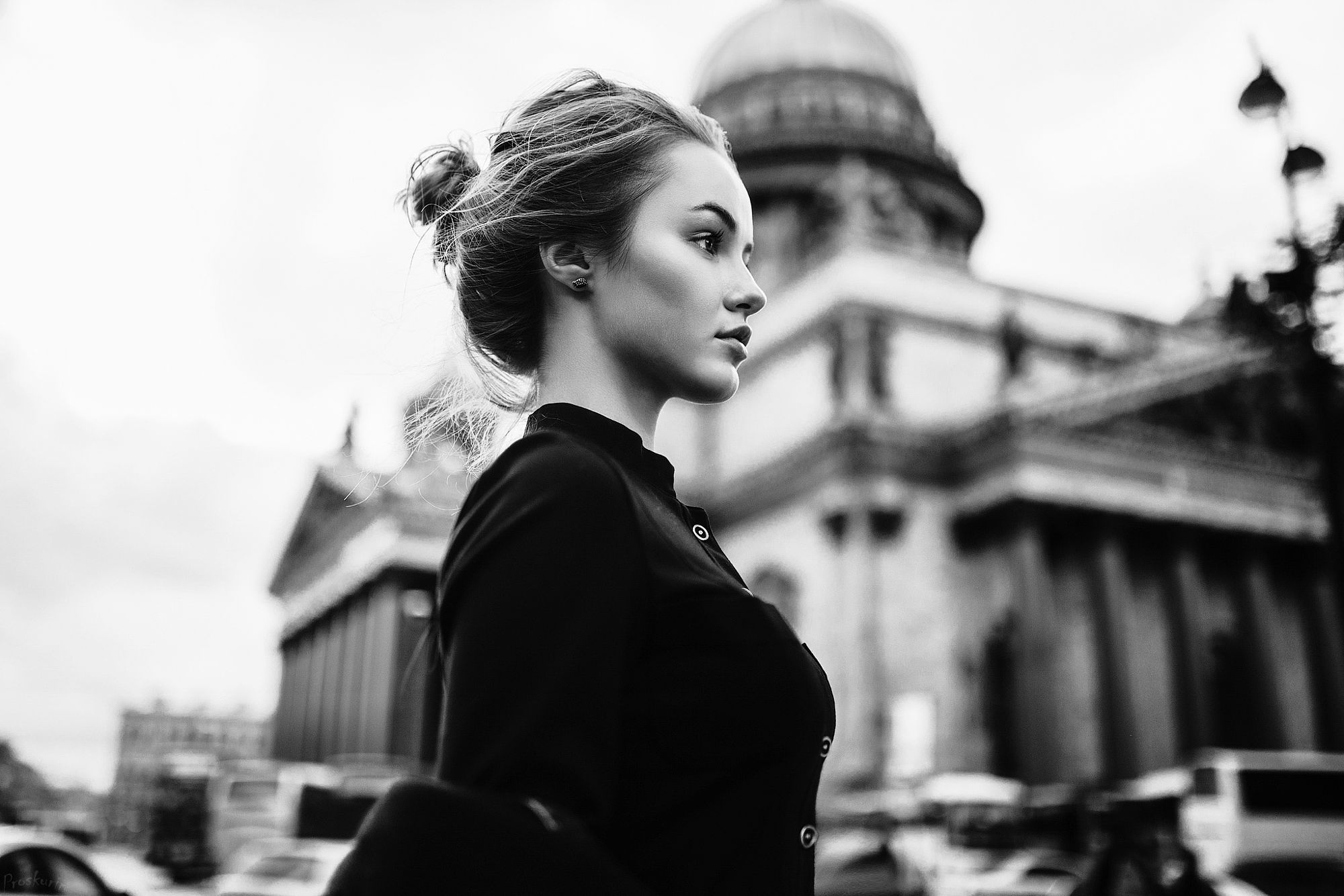 Download mobile wallpaper Blur, Model, Women, Black & White for free.