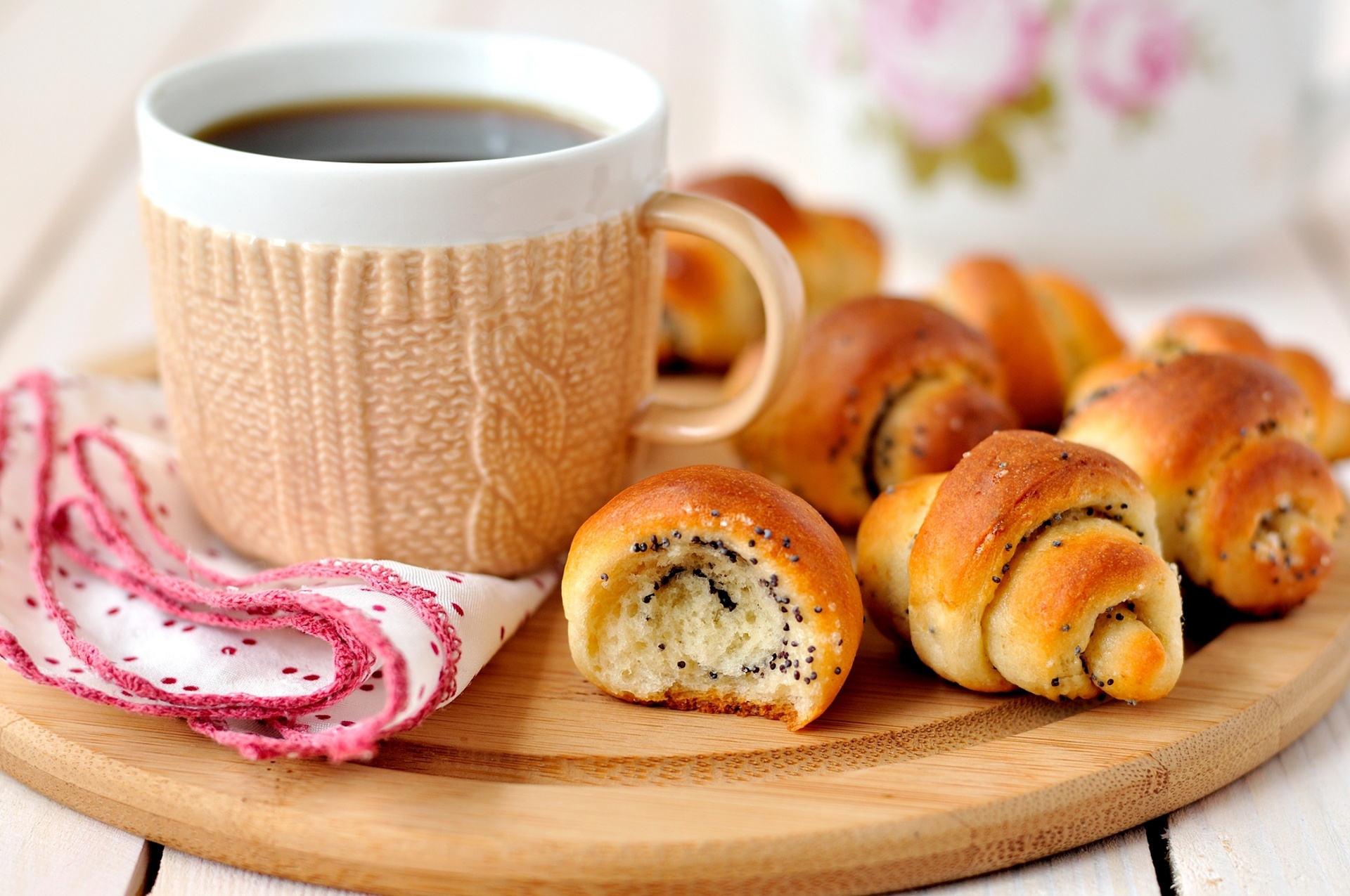 Download mobile wallpaper Food, Coffee, Cup, Viennoiserie for free.