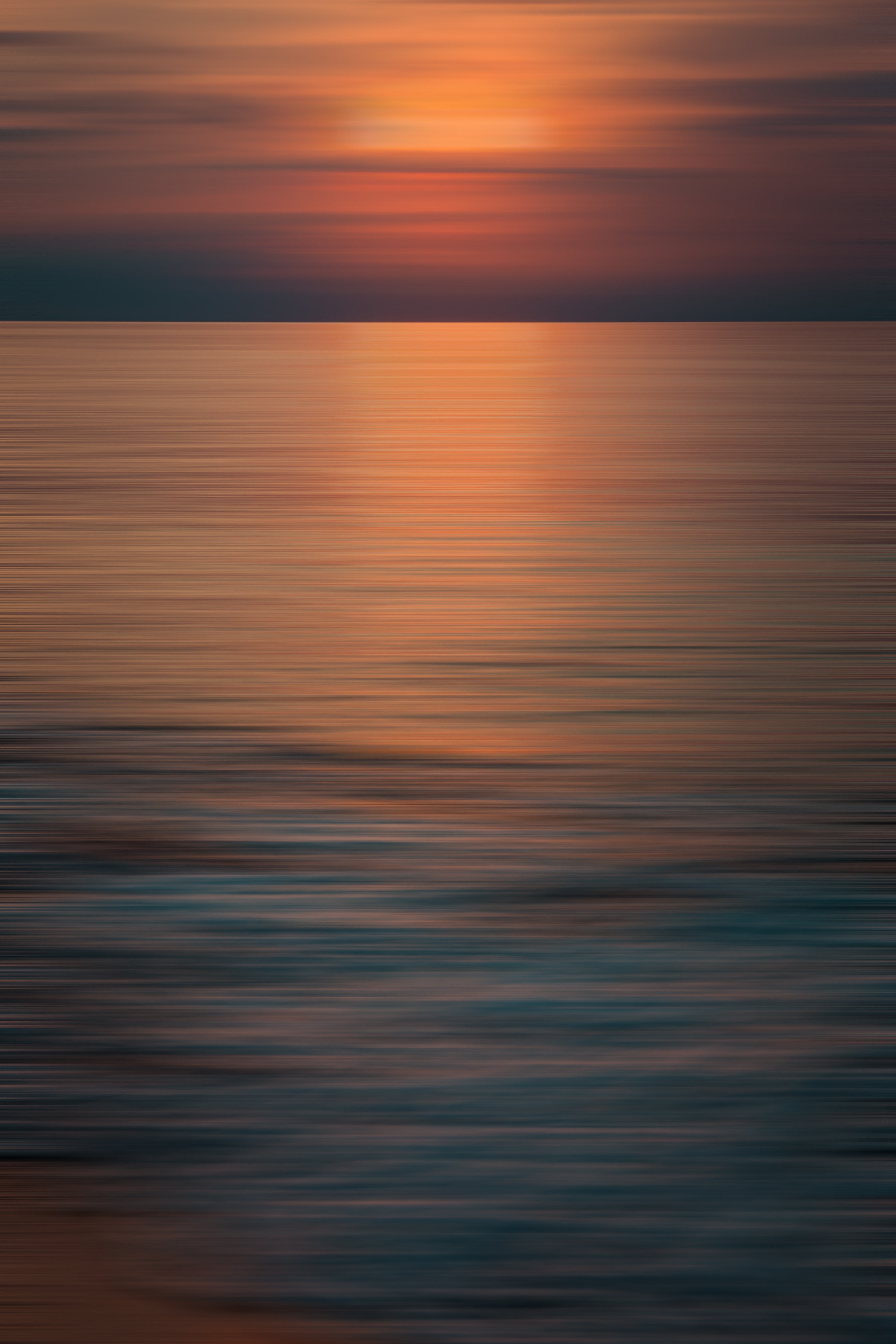 Download mobile wallpaper Twilight, Smooth, Dusk, Sea, Sunset, Horizon, Nature, Blur for free.