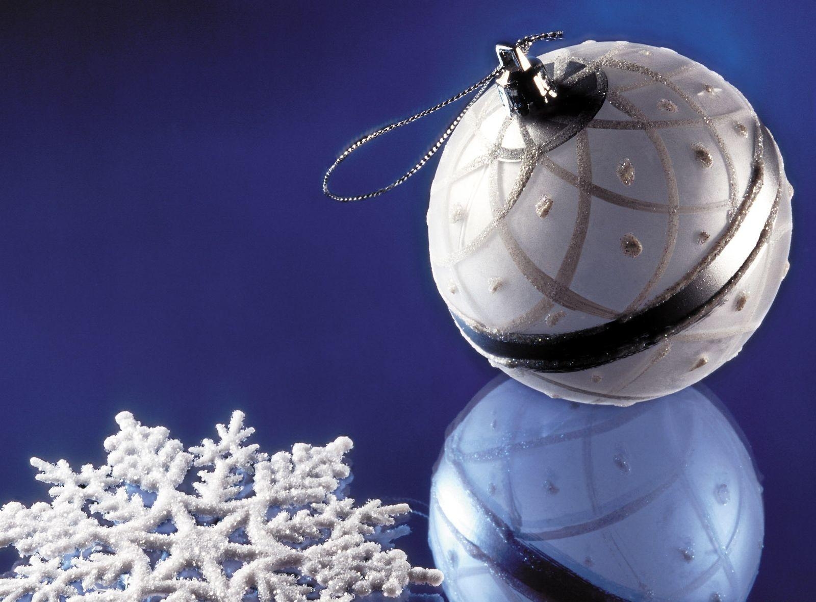 holidays, reflection, christmas tree toy, snowflake