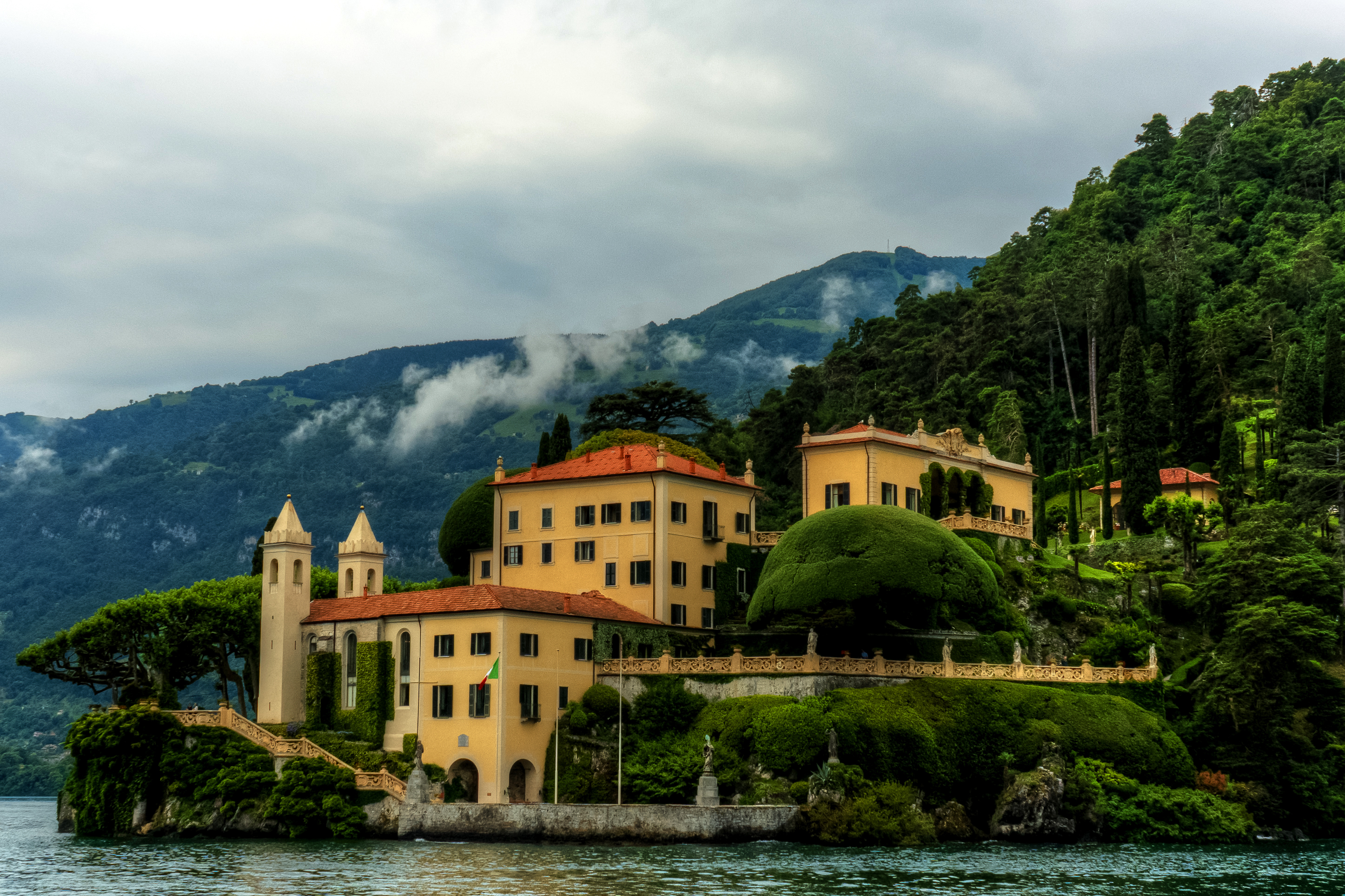 Free download wallpaper Architecture, Italy, Mountain, Coast, Tree, House, Villa, Man Made on your PC desktop