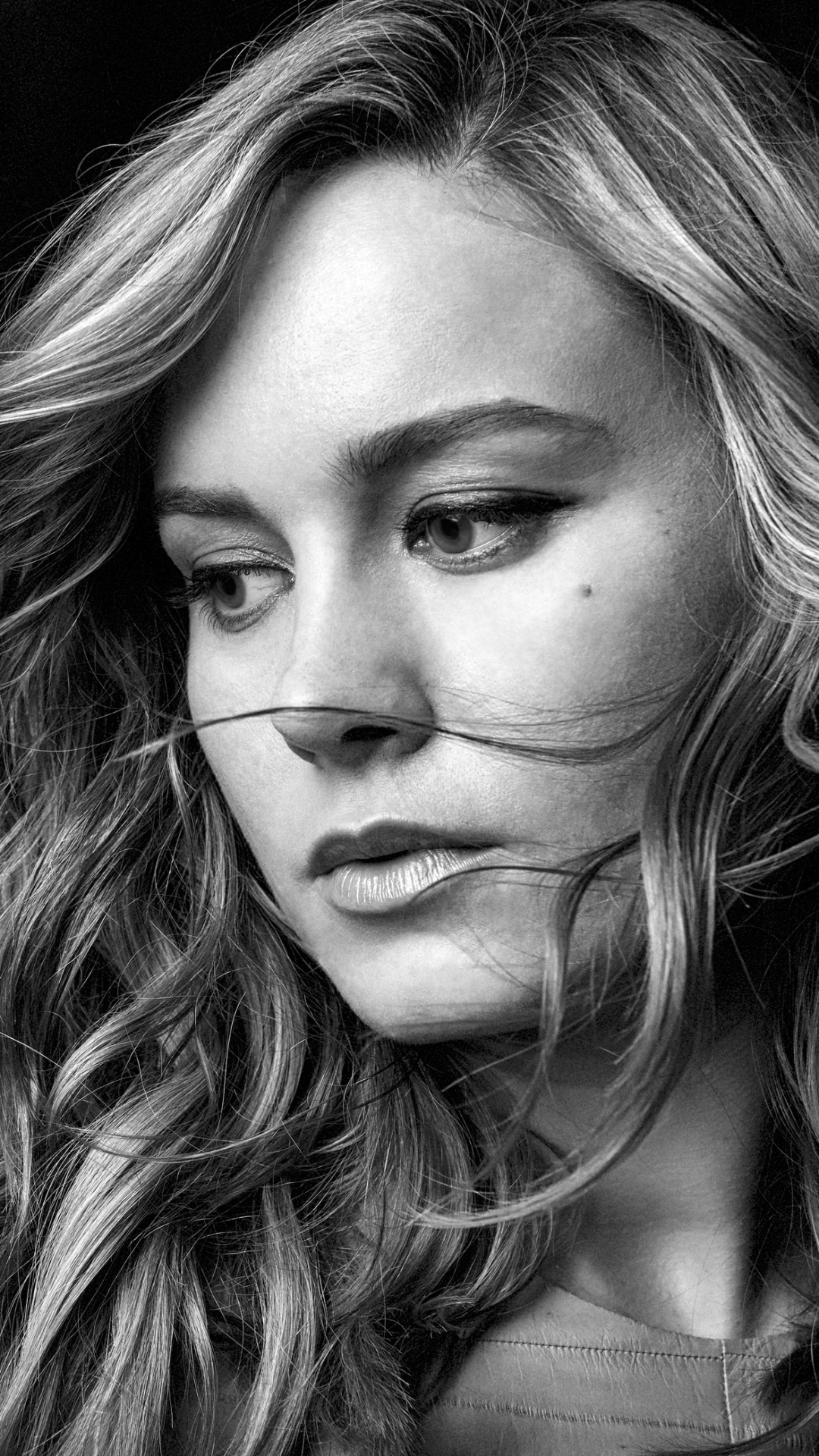 Download mobile wallpaper American, Celebrity, Black & White, Actress, Brie Larson for free.