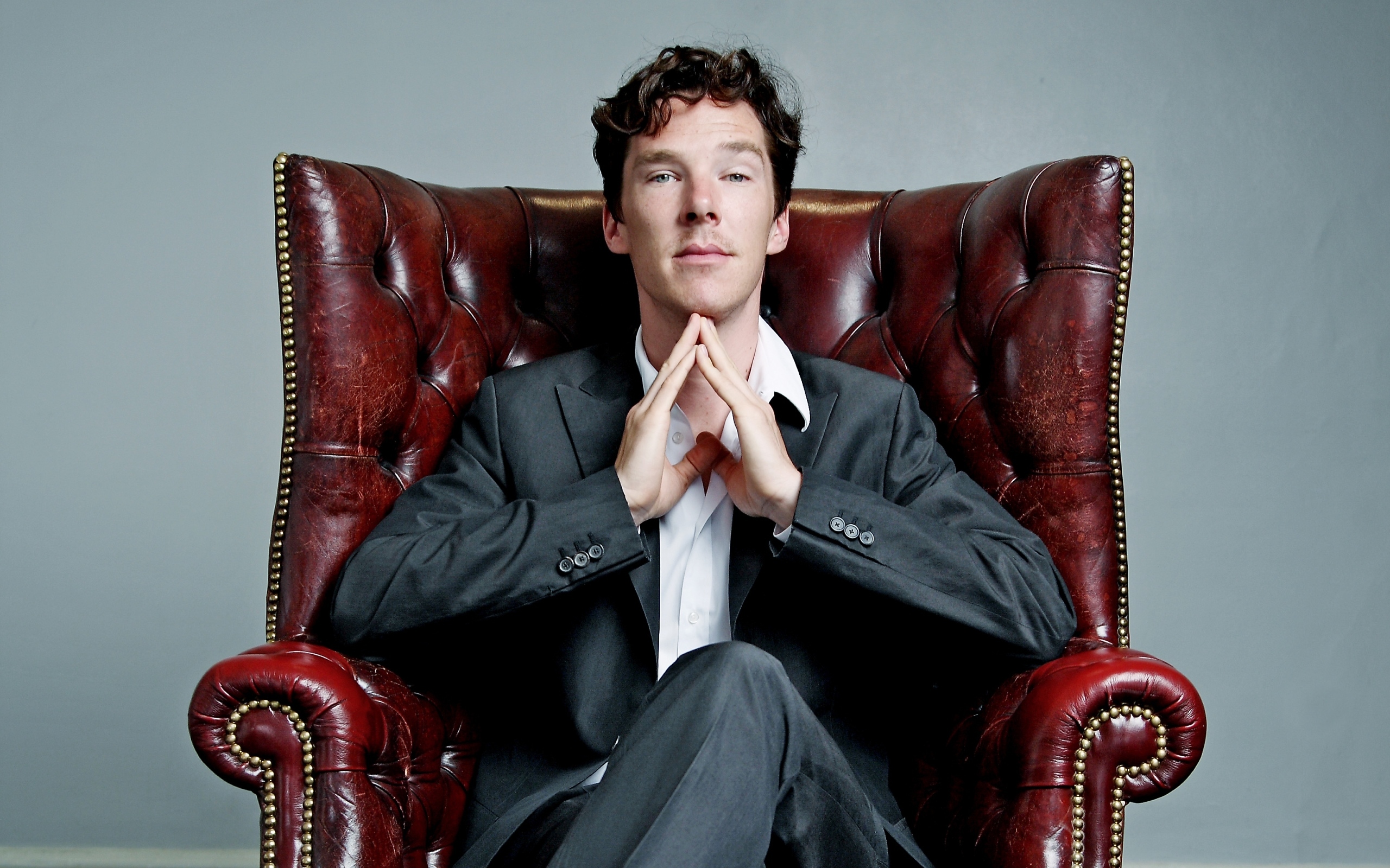 Téléchargez des papiers peints mobile Benedict Cumberbatch, Chaise, Anglais, Célébrités, Acteur gratuitement.