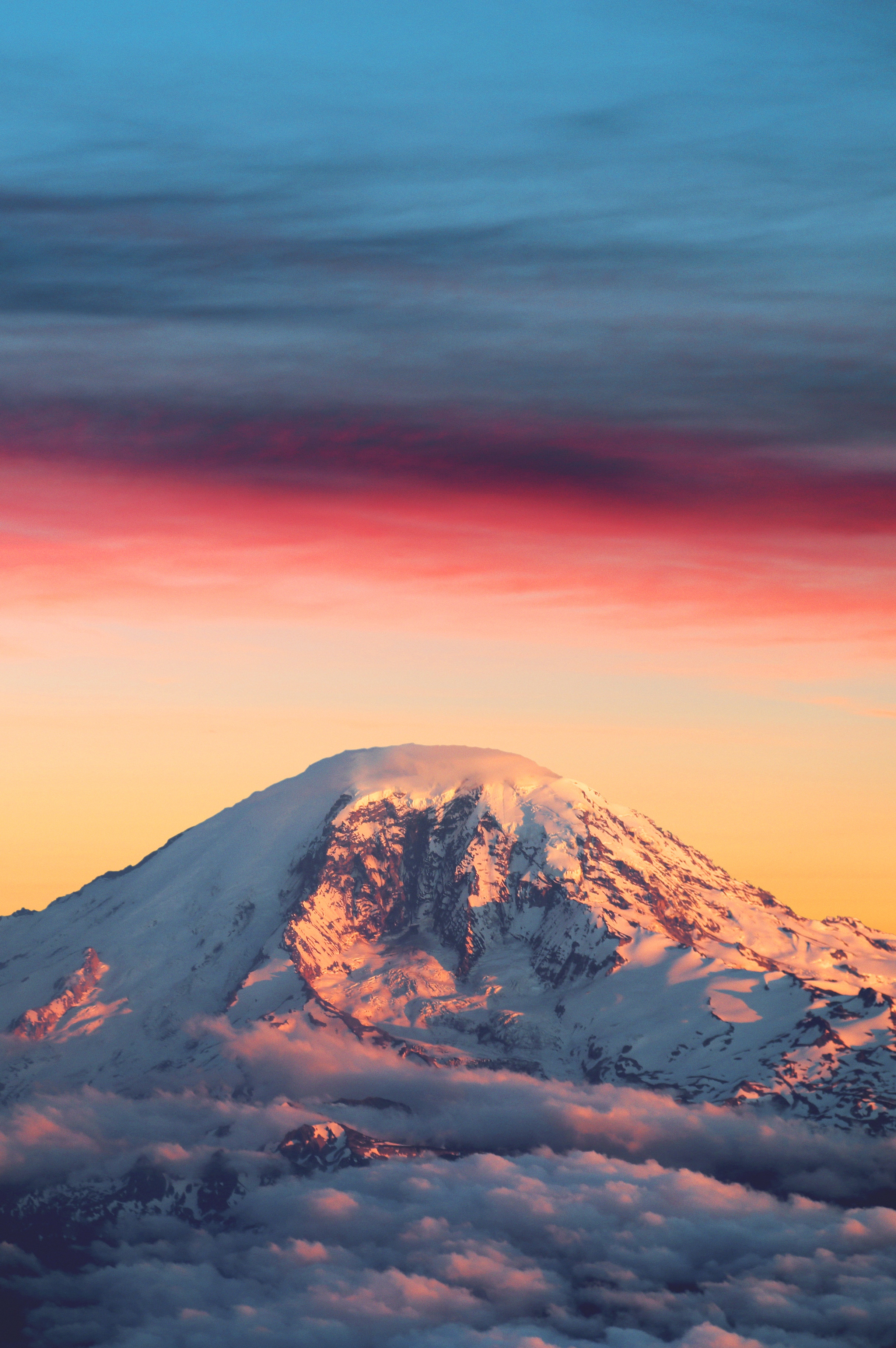 Laden Sie das Natur, Clouds, Nach Oben, Scheitel, Mountains, Morgendämmerung, Schnee-Bild kostenlos auf Ihren PC-Desktop herunter