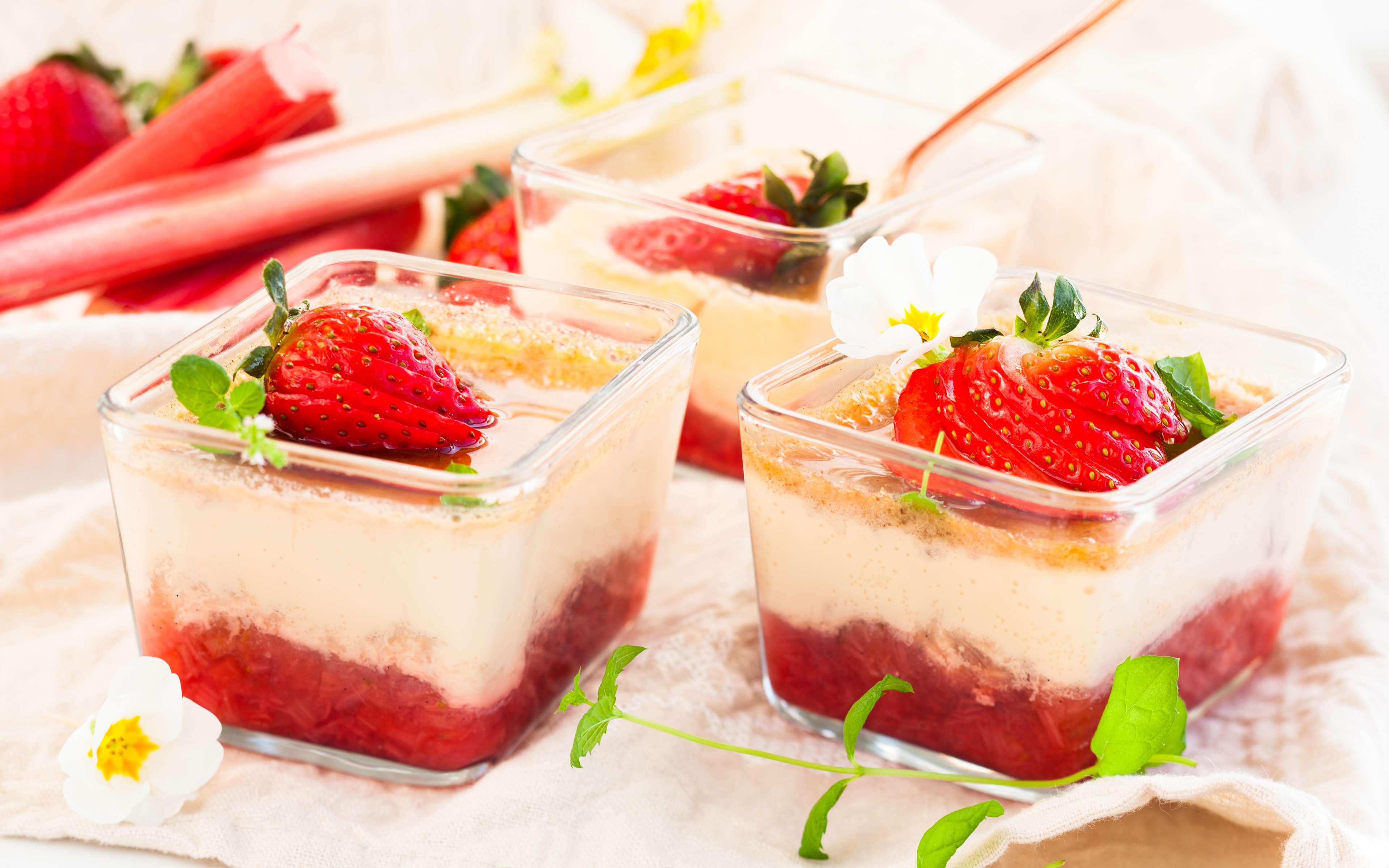 Download mobile wallpaper Food, Strawberry, Dessert, Still Life for free.