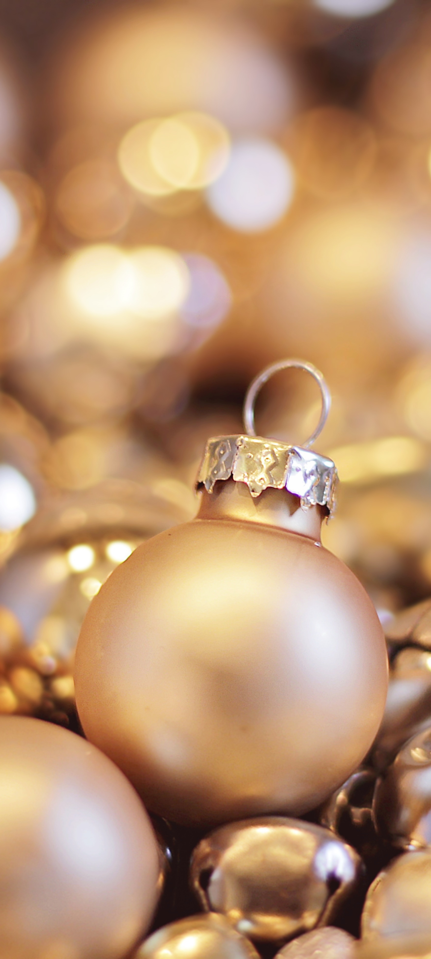 Download mobile wallpaper Christmas, Holiday, Bokeh, Christmas Ornaments for free.