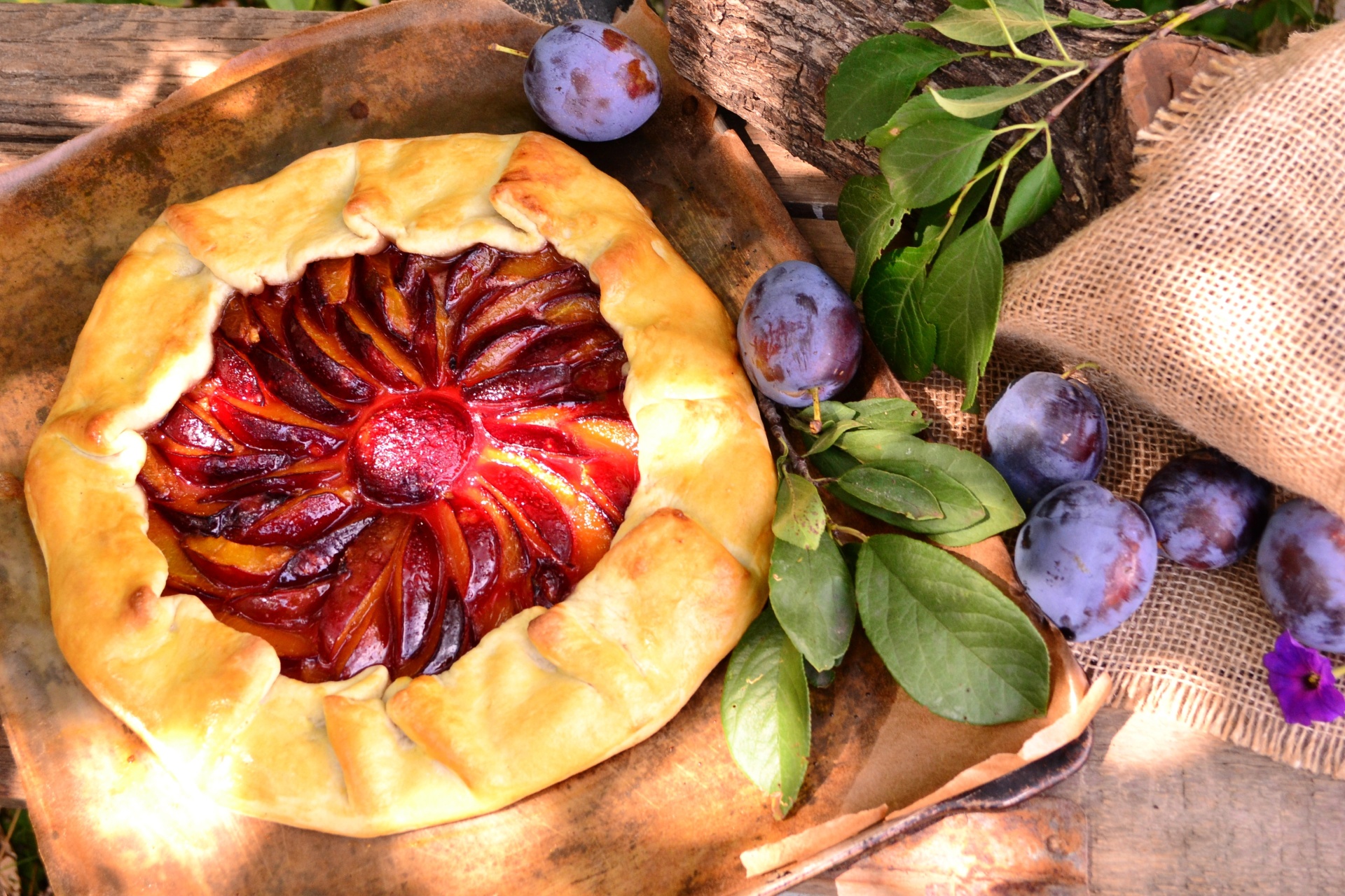 food, pie, fruit, pastry, plum, still life mobile wallpaper