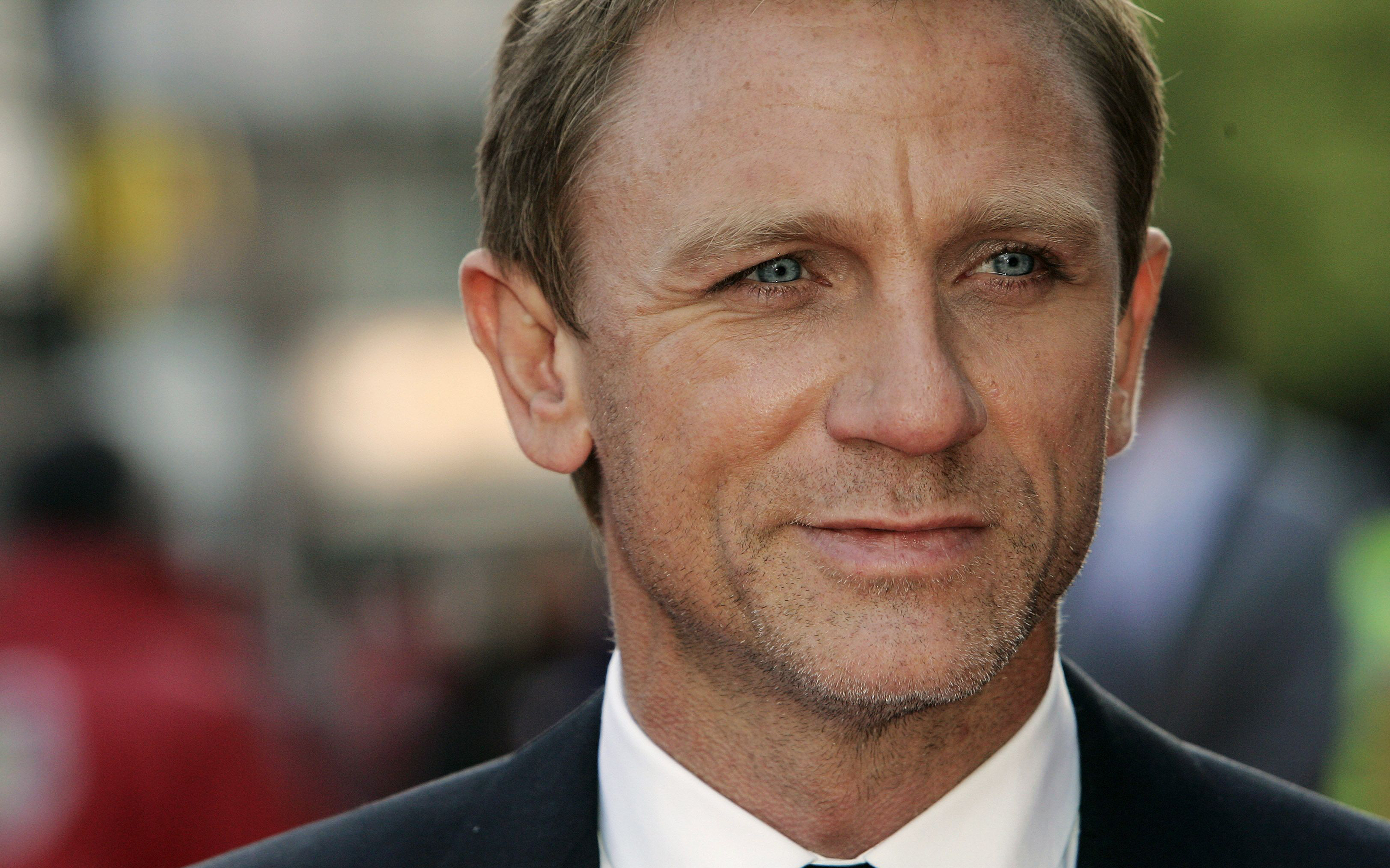 Baixar papel de parede para celular de Daniel Craig, Inglês, Celebridade, Ator gratuito.