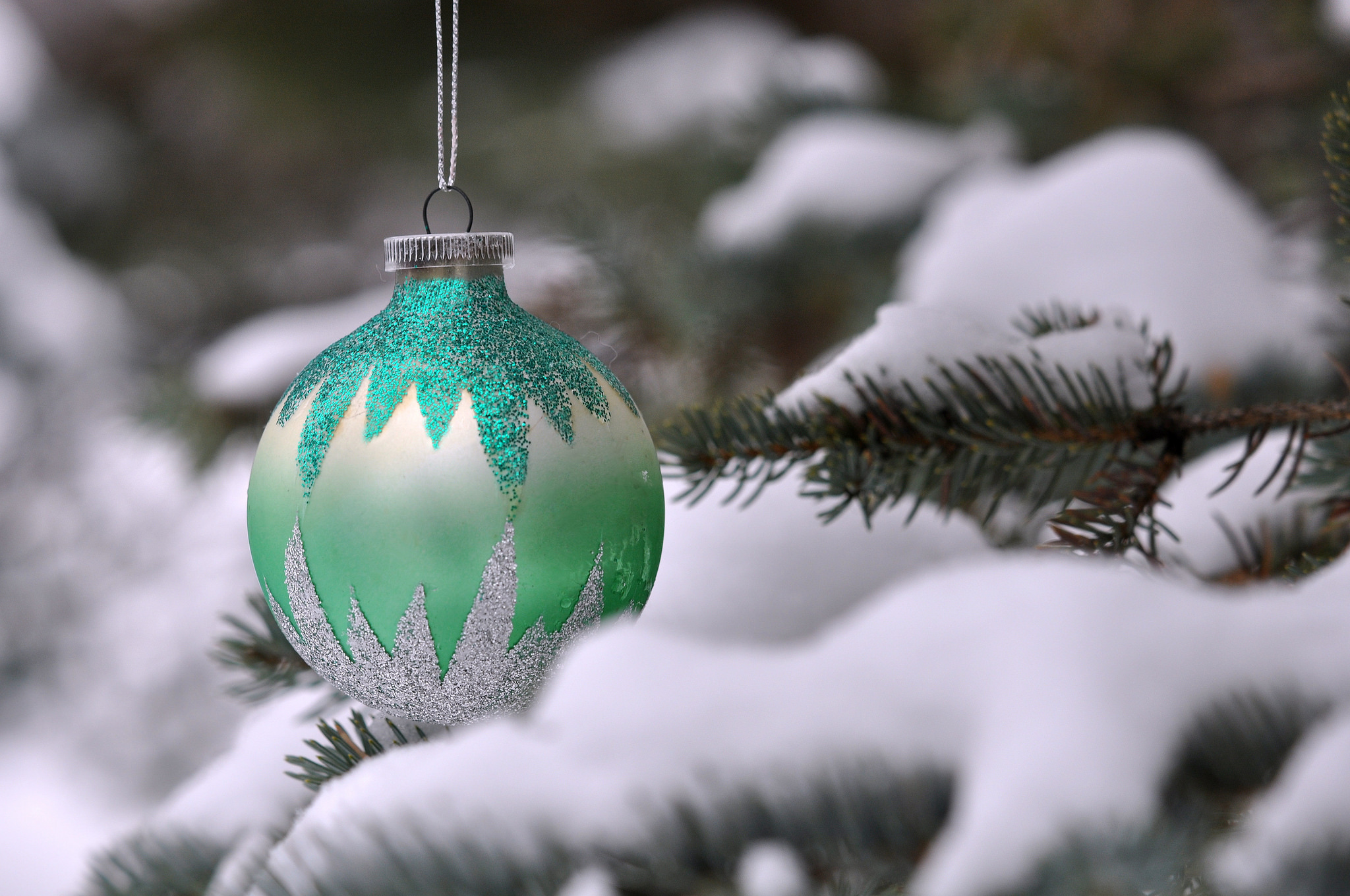 Download mobile wallpaper Christmas, Holiday, Christmas Ornaments for free.