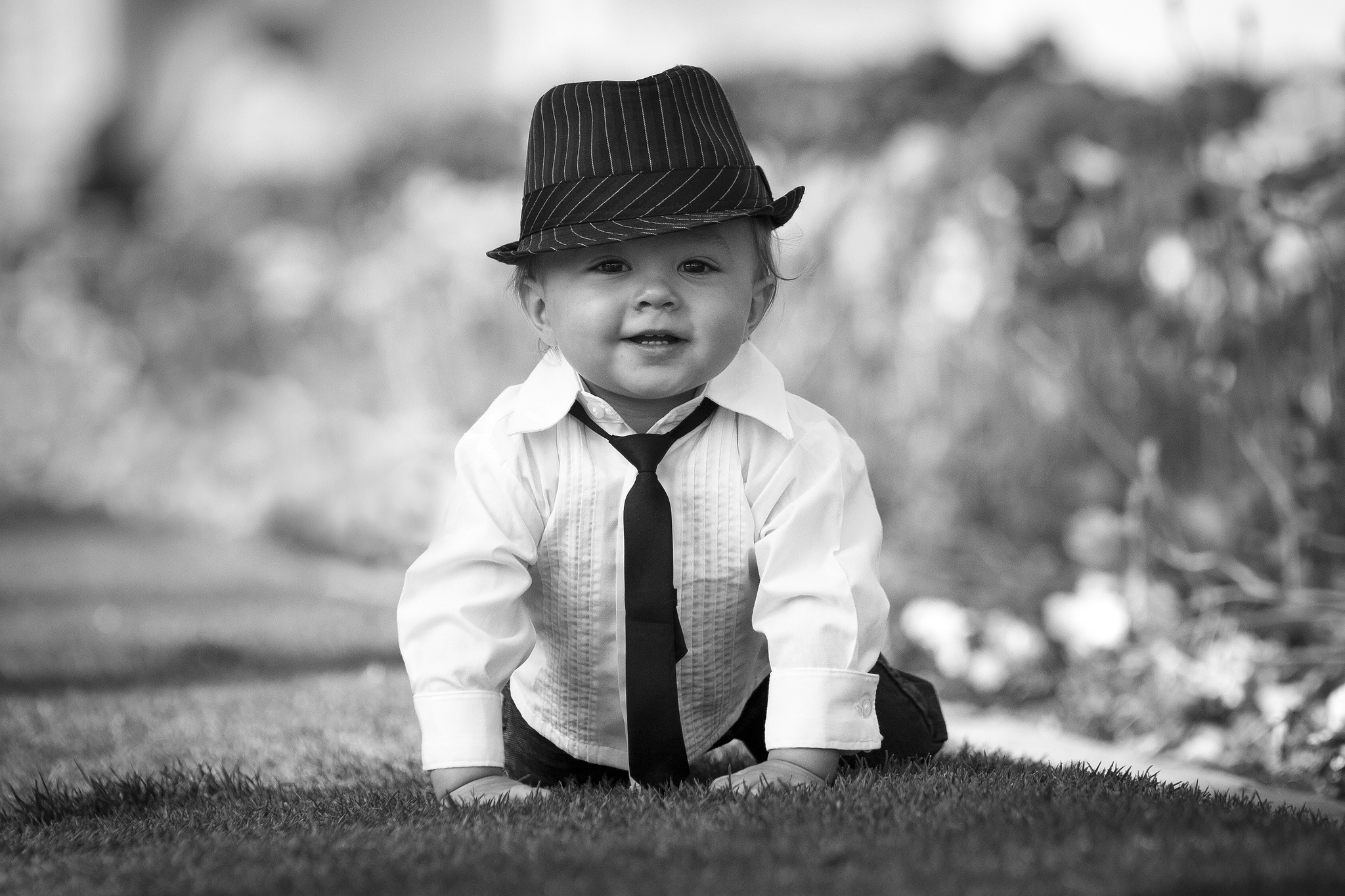 Download mobile wallpaper Monochrome, Hat, Photography, Baby for free.