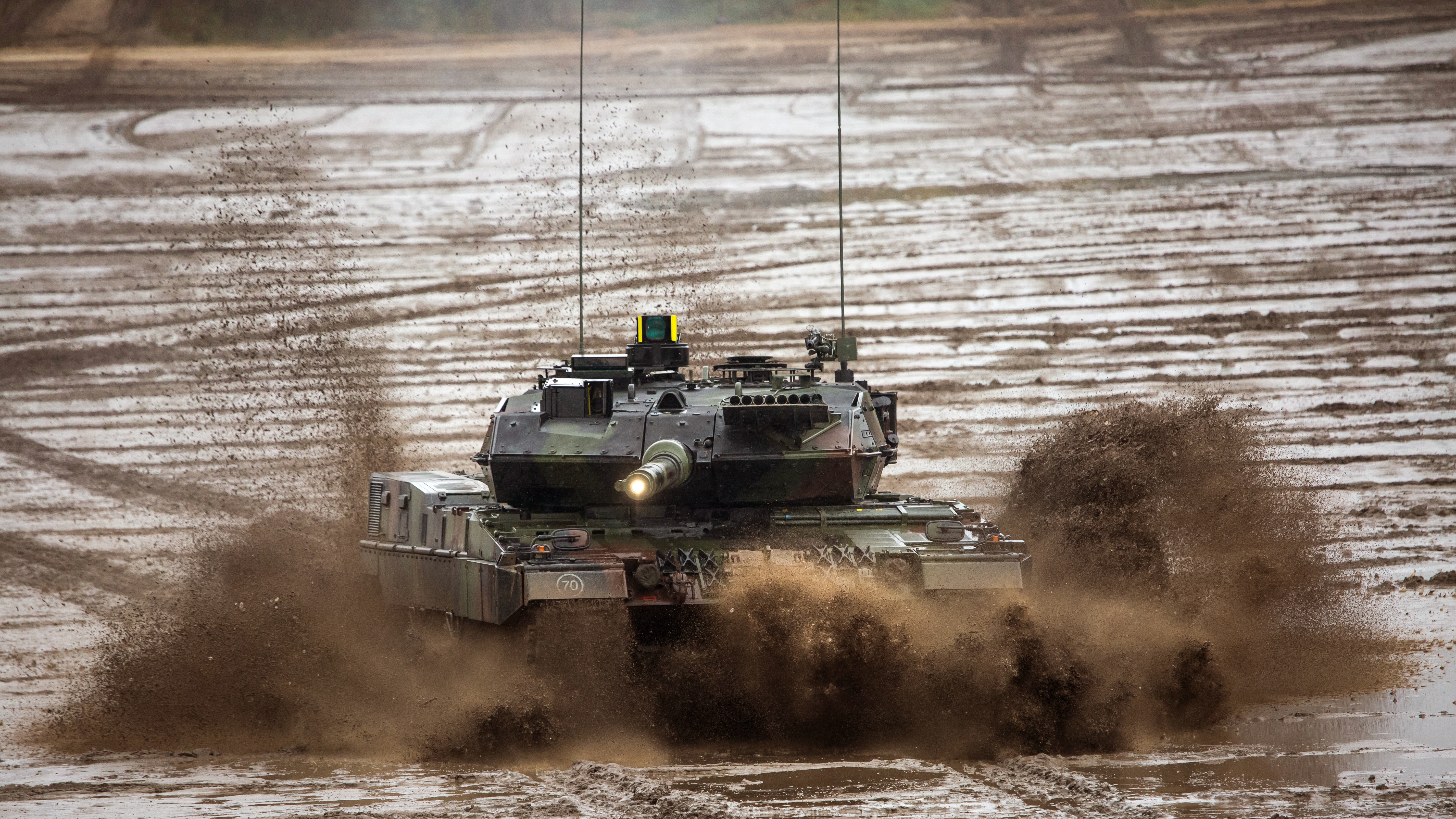 400012 скачать картинку леопард 2, военные, танк, танки - обои и заставки бесплатно