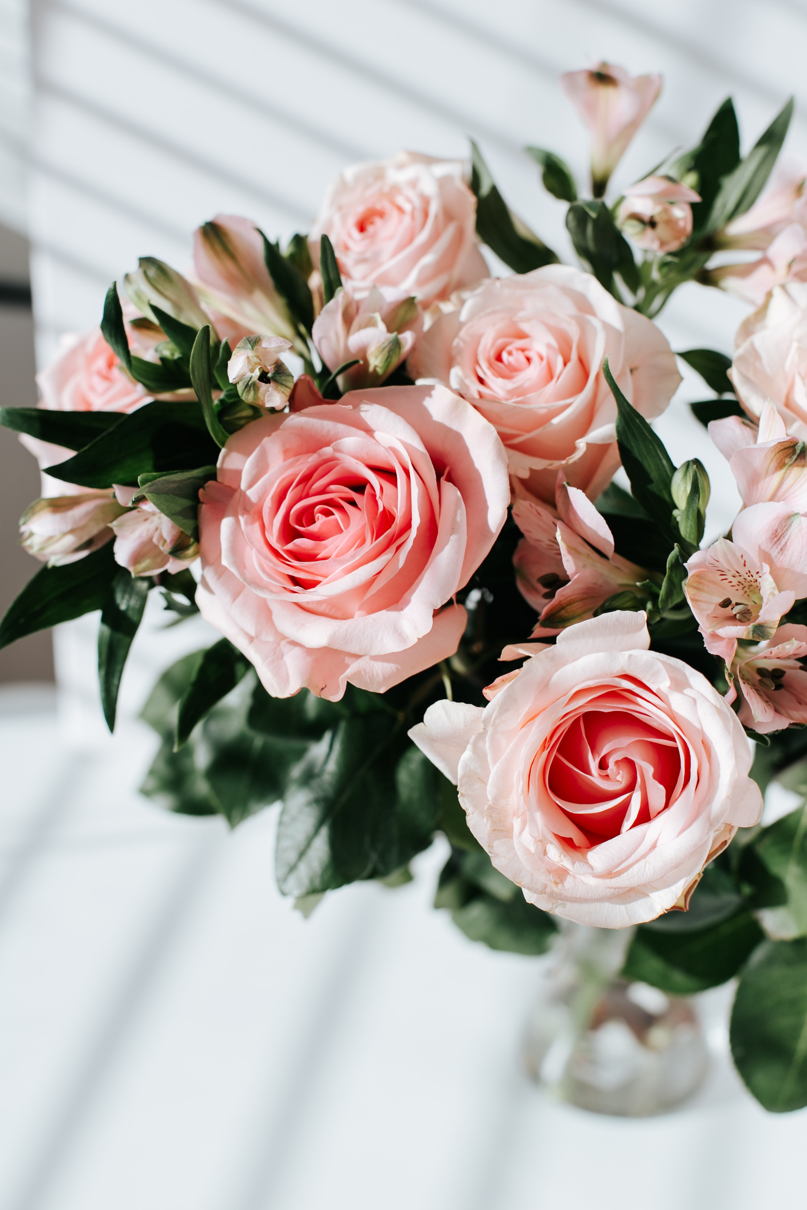 bouquet, flowers, roses, lilies cellphone
