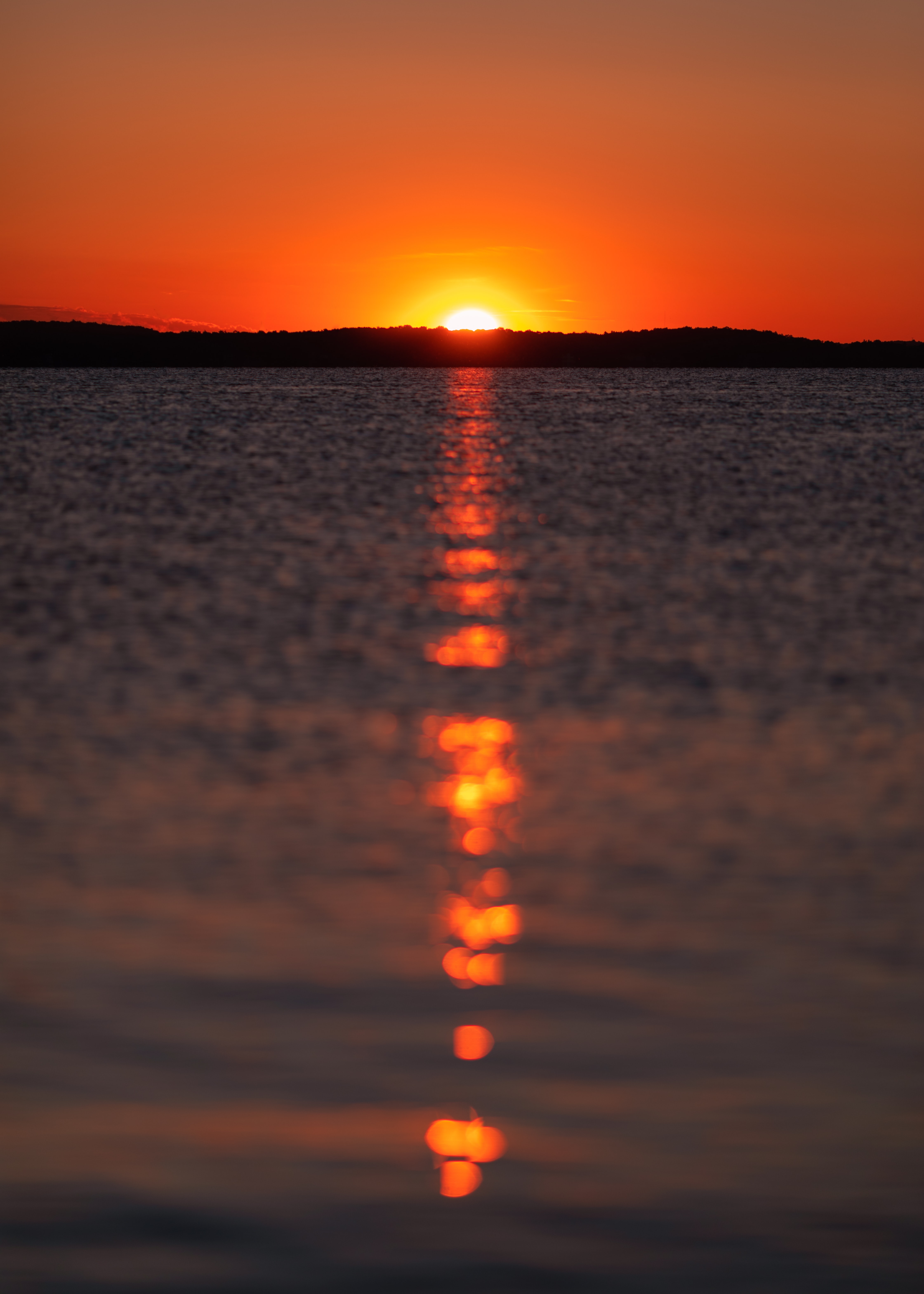 Free download wallpaper Sunset, Sea, Sun, Nature, Glare on your PC desktop