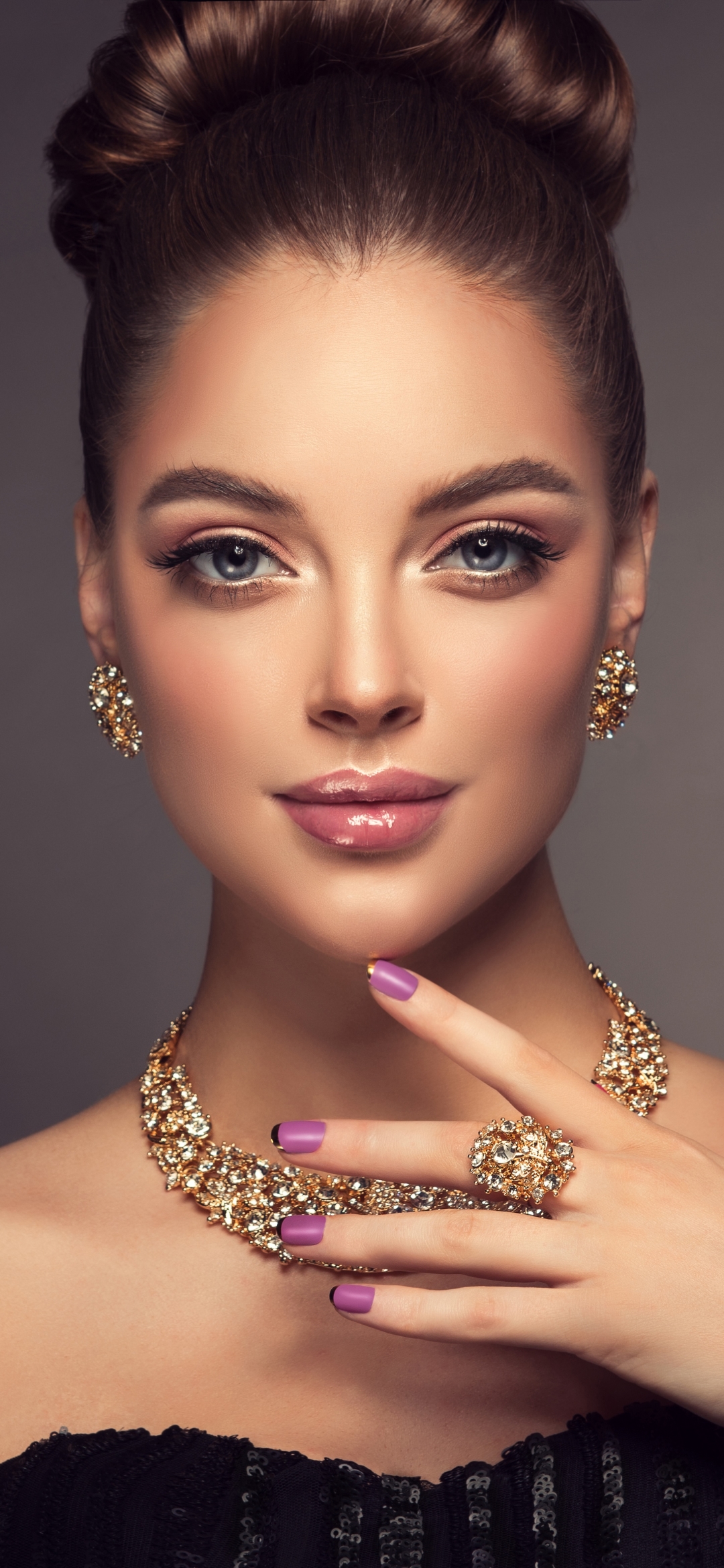 Download mobile wallpaper Jewelry, Model, Women, Earrings, Blue Eyes, Necklace for free.