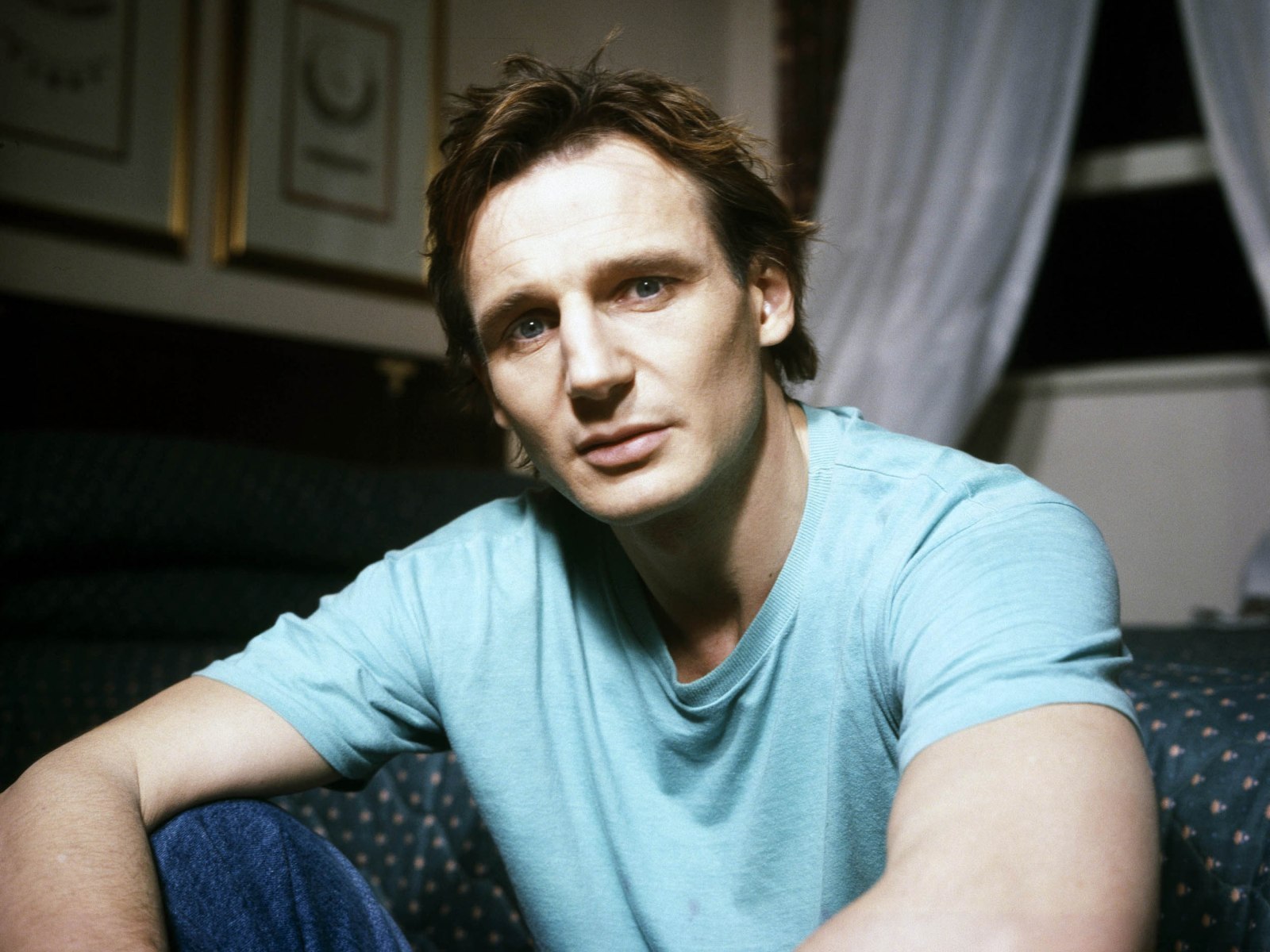 Download mobile wallpaper Celebrity, Liam Neeson for free.