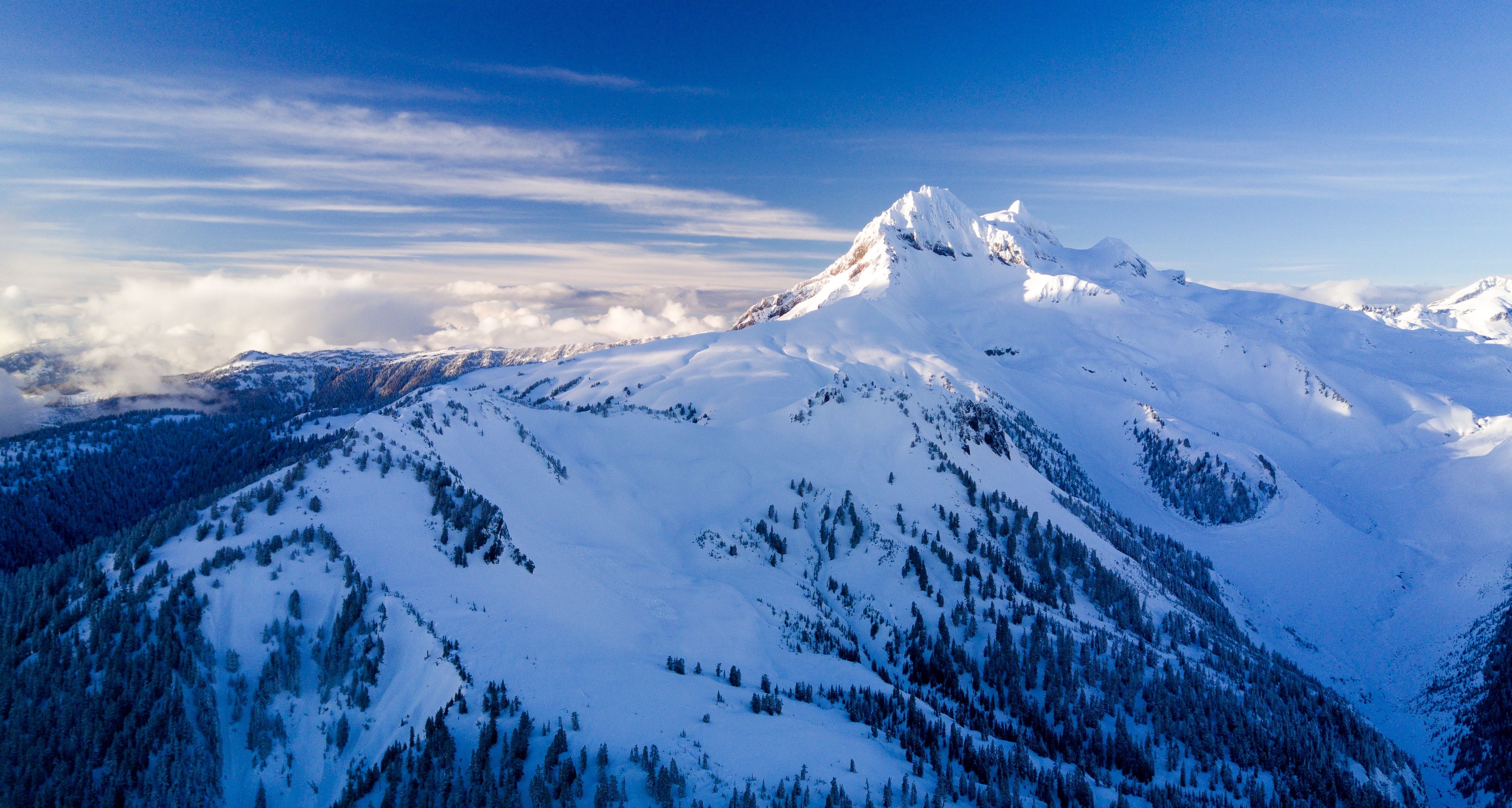 Descarga gratis la imagen Naturaleza, Montañas, Nieve, Arriba, Vértice en el escritorio de tu PC