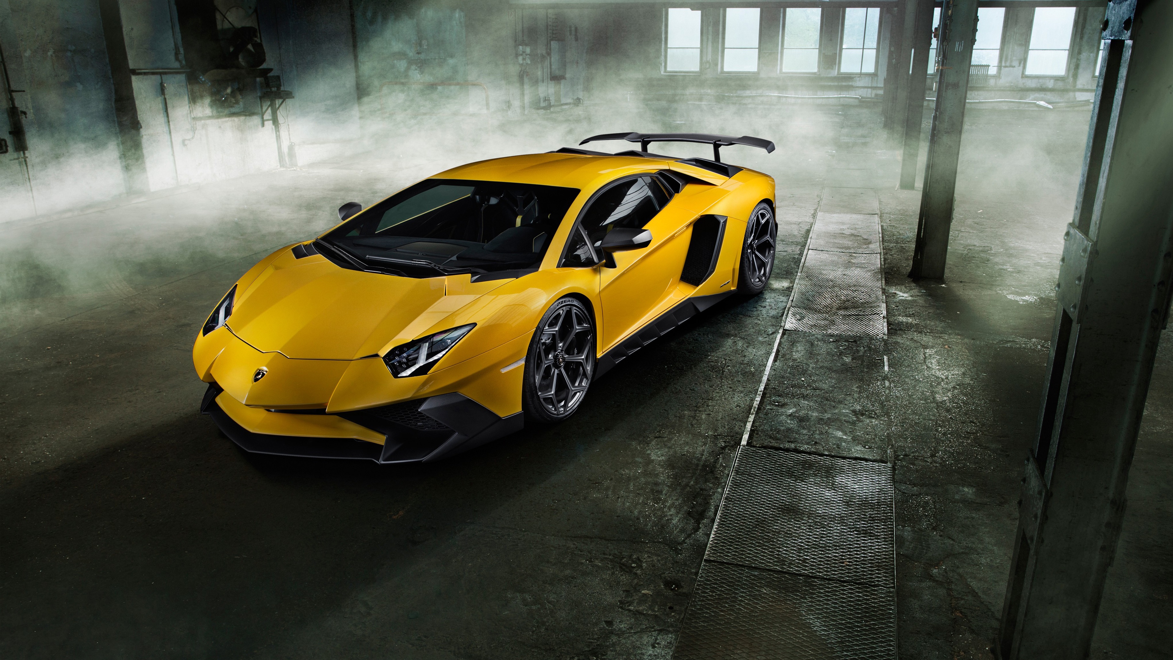 Завантажити шпалери Lamborghini Aventador Sv на телефон безкоштовно