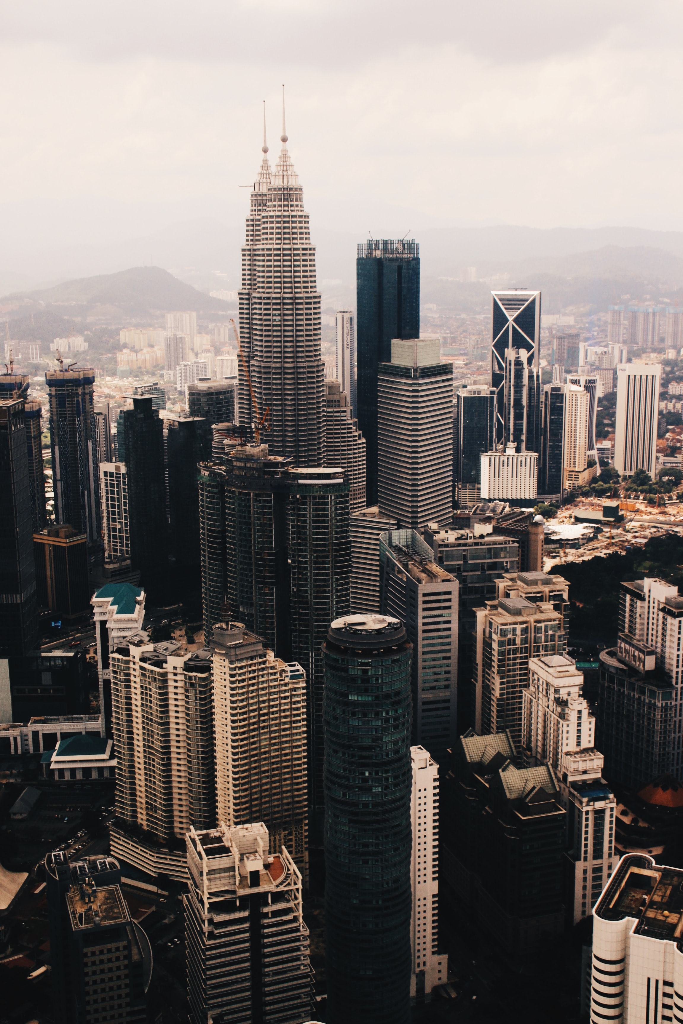 Скачать картинку Малайзия, Куала Лумпур, Здания, Вид Сверху, Город, Города, Архитектура в телефон бесплатно.