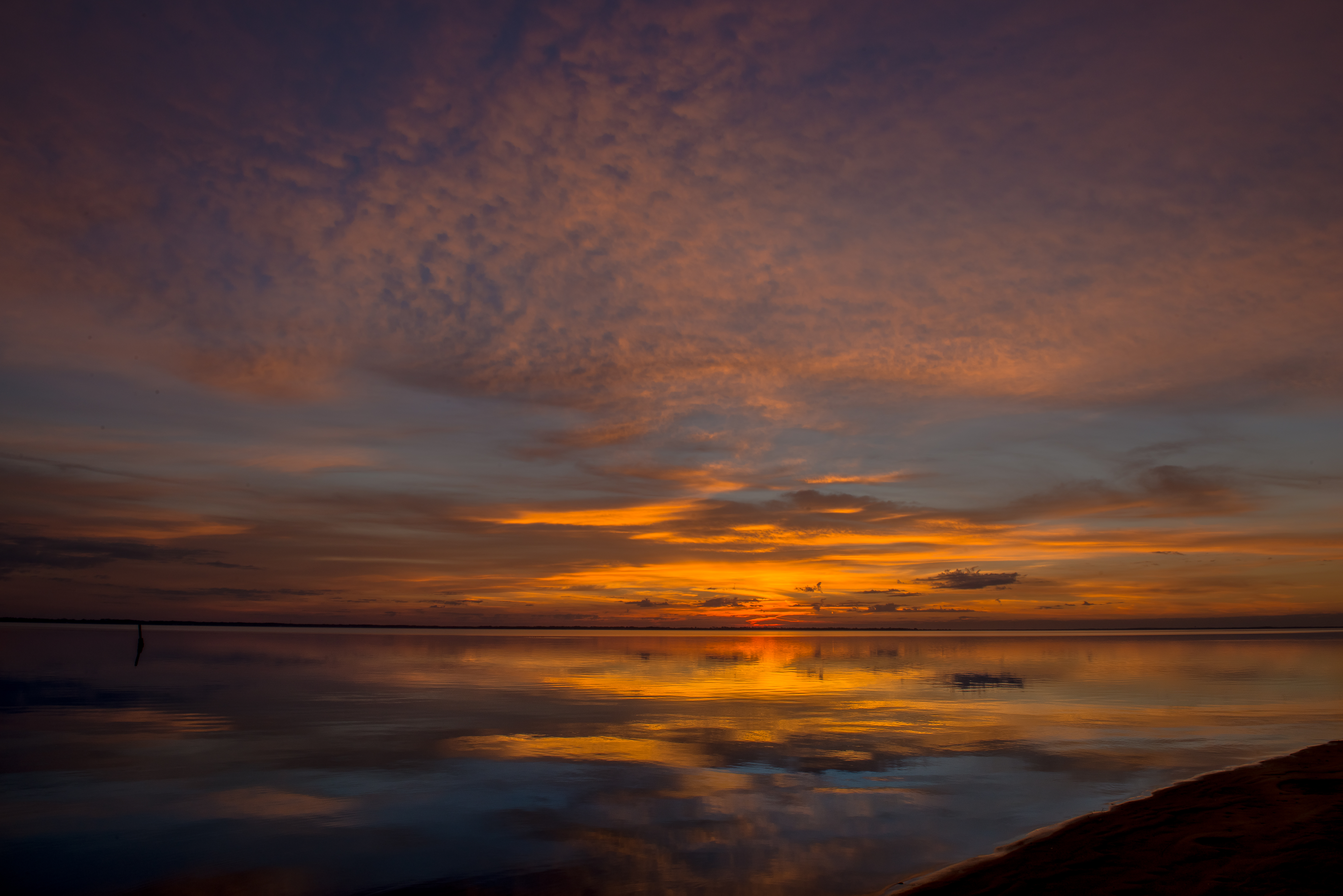 Download mobile wallpaper Cloud, Sky, Nature, Sunset, Horizon for free.