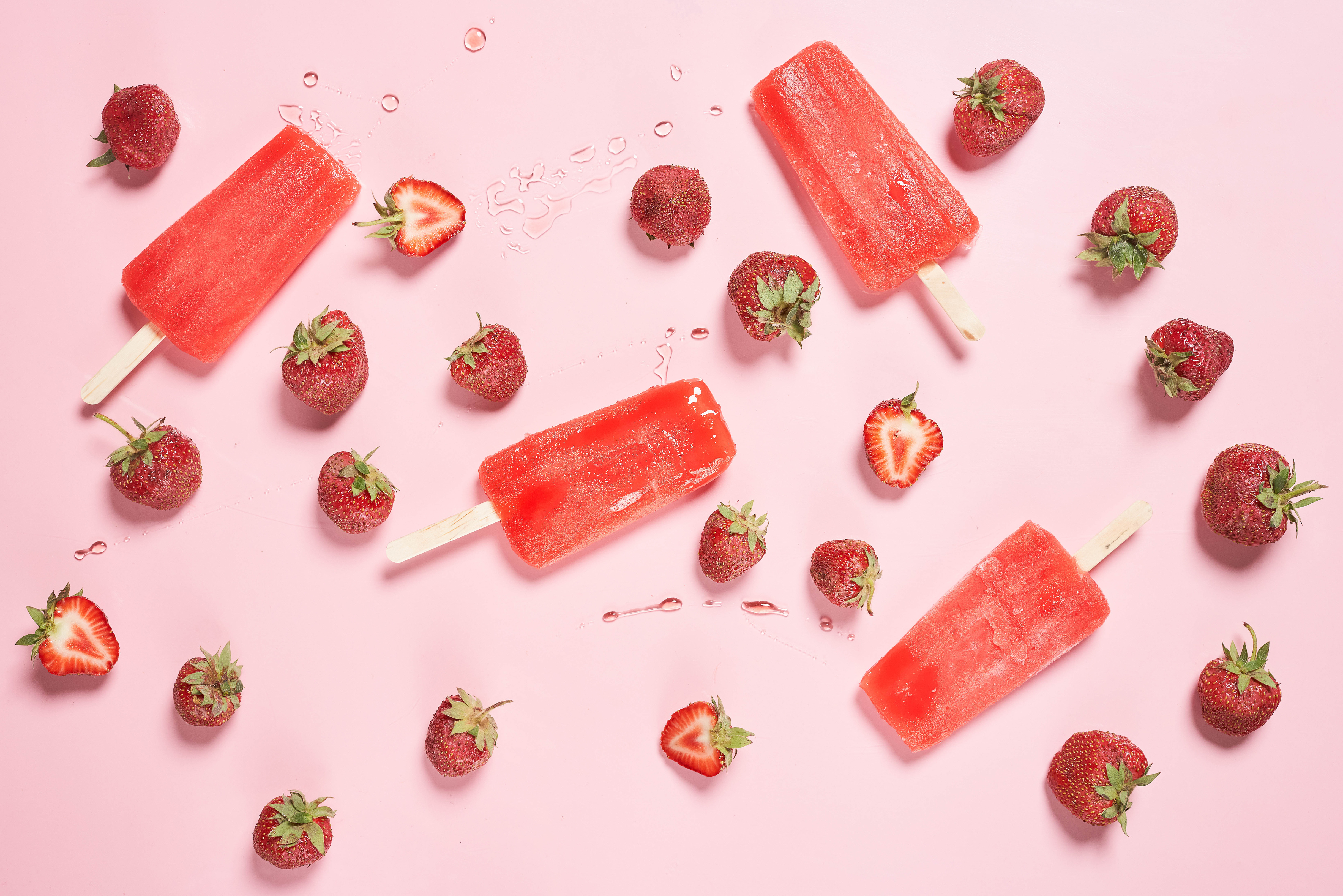 Handy-Wallpaper Erdbeere, Frucht, Eis Am Stiel, Nahrungsmittel kostenlos herunterladen.