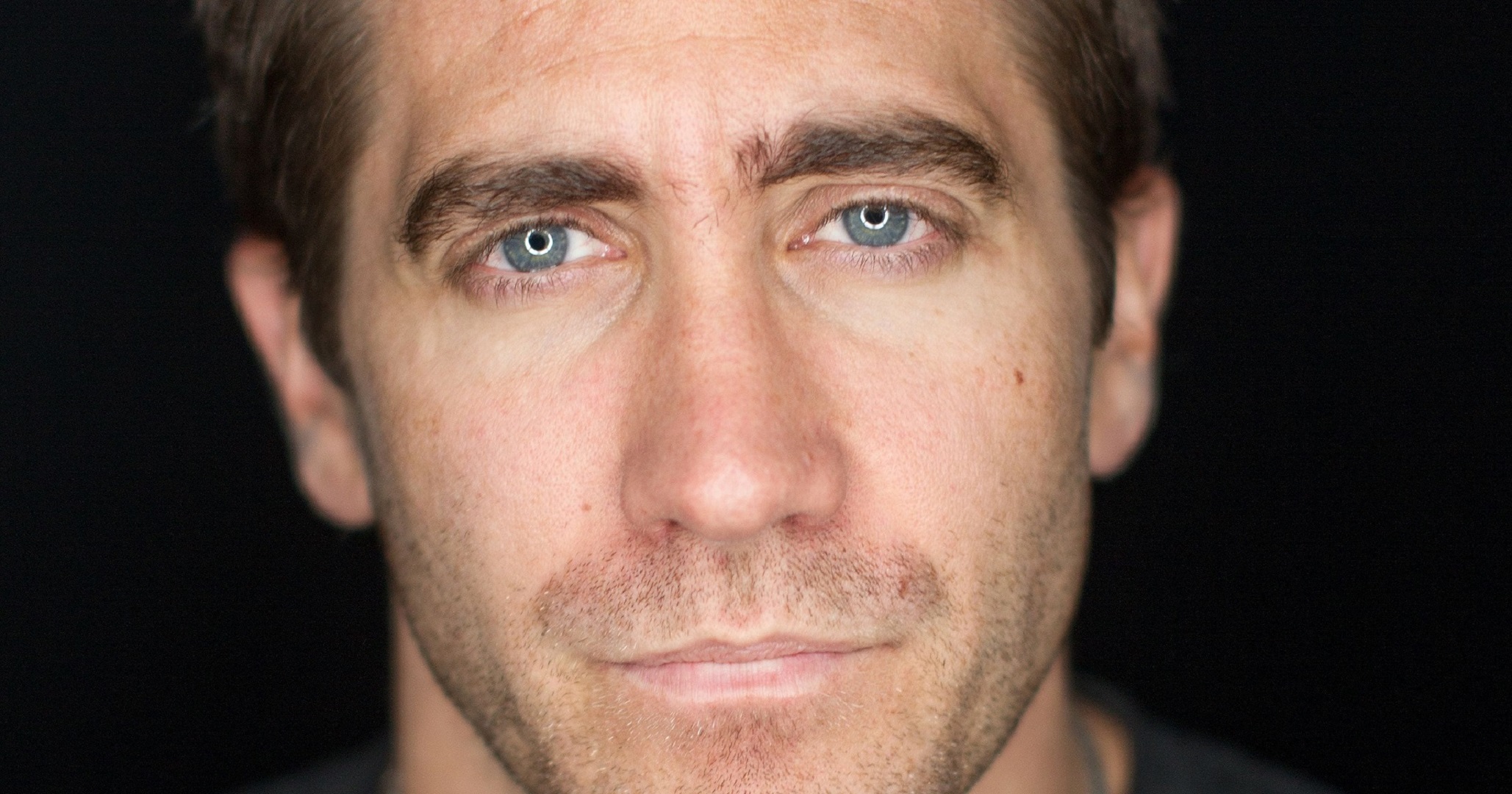 Download mobile wallpaper Jake Gyllenhaal, Face, Celebrity, Actor for free.