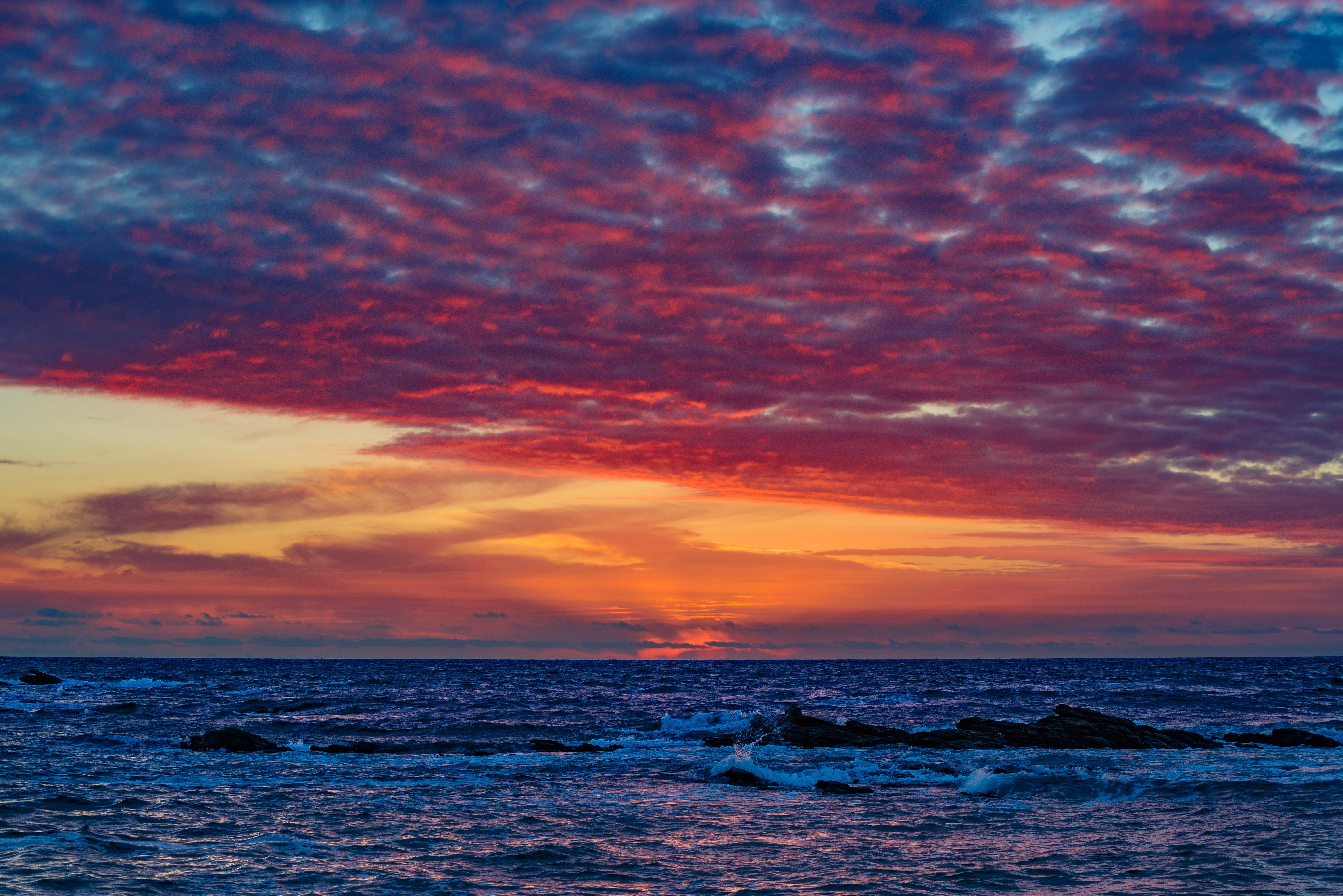 Handy-Wallpaper Natur, Horizont, Ozean, Wolke, Himmel, Sonnenuntergang, Erde/natur kostenlos herunterladen.