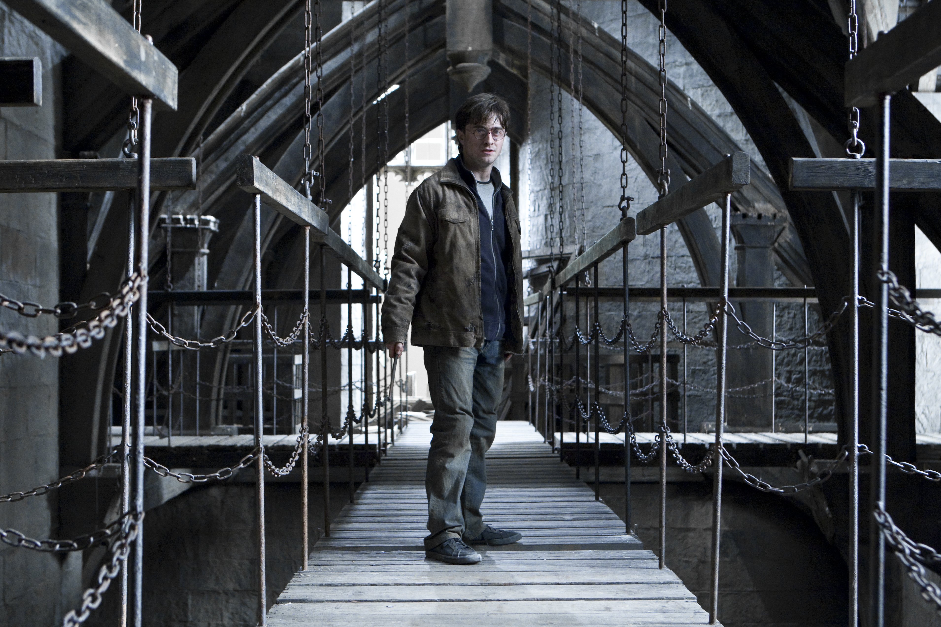Download mobile wallpaper Harry Potter, Daniel Radcliffe, Movie, Harry Potter And The Deathly Hallows: Part 2 for free.