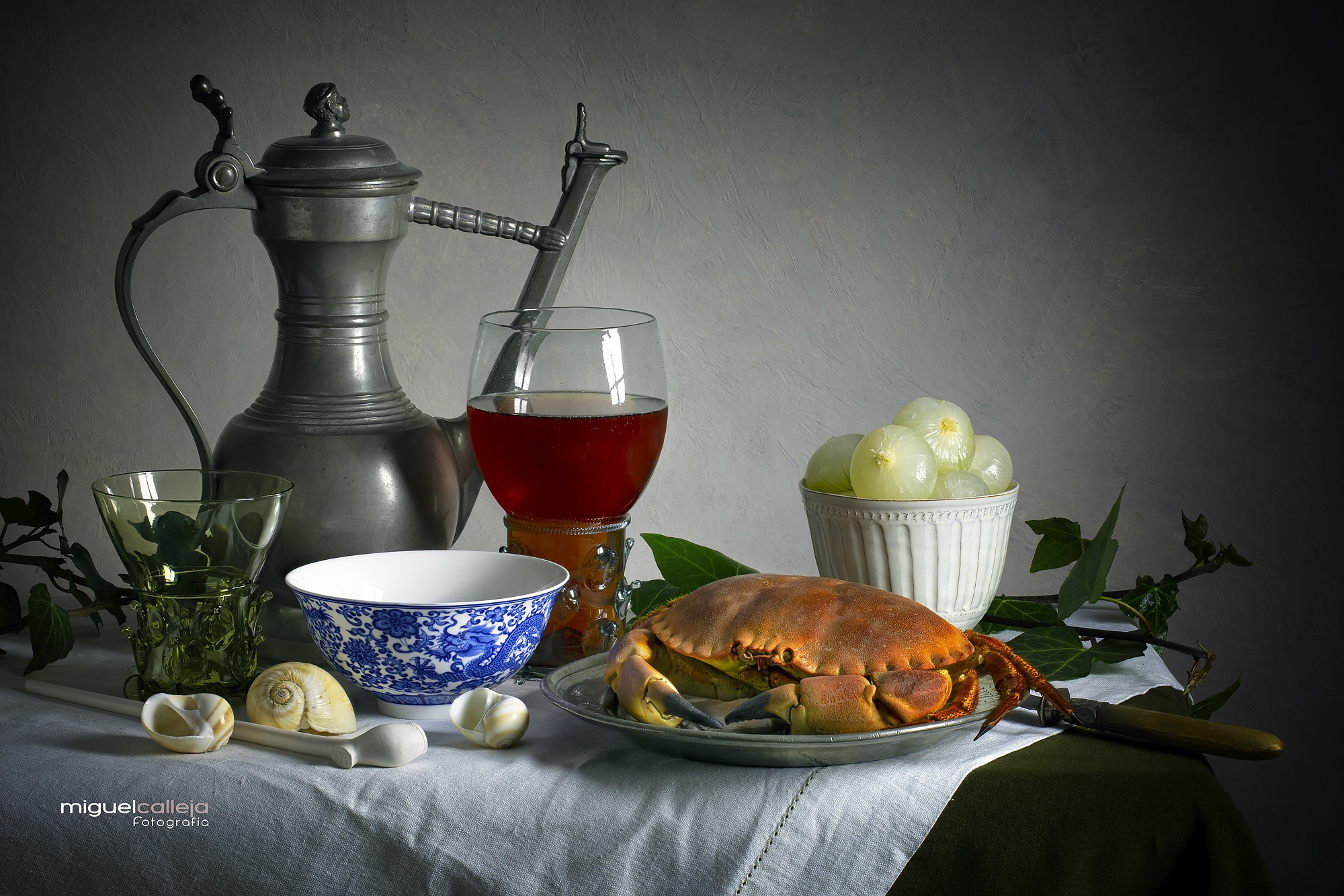 Download mobile wallpaper Food, Still Life, Crab, Onion, Wine for free.