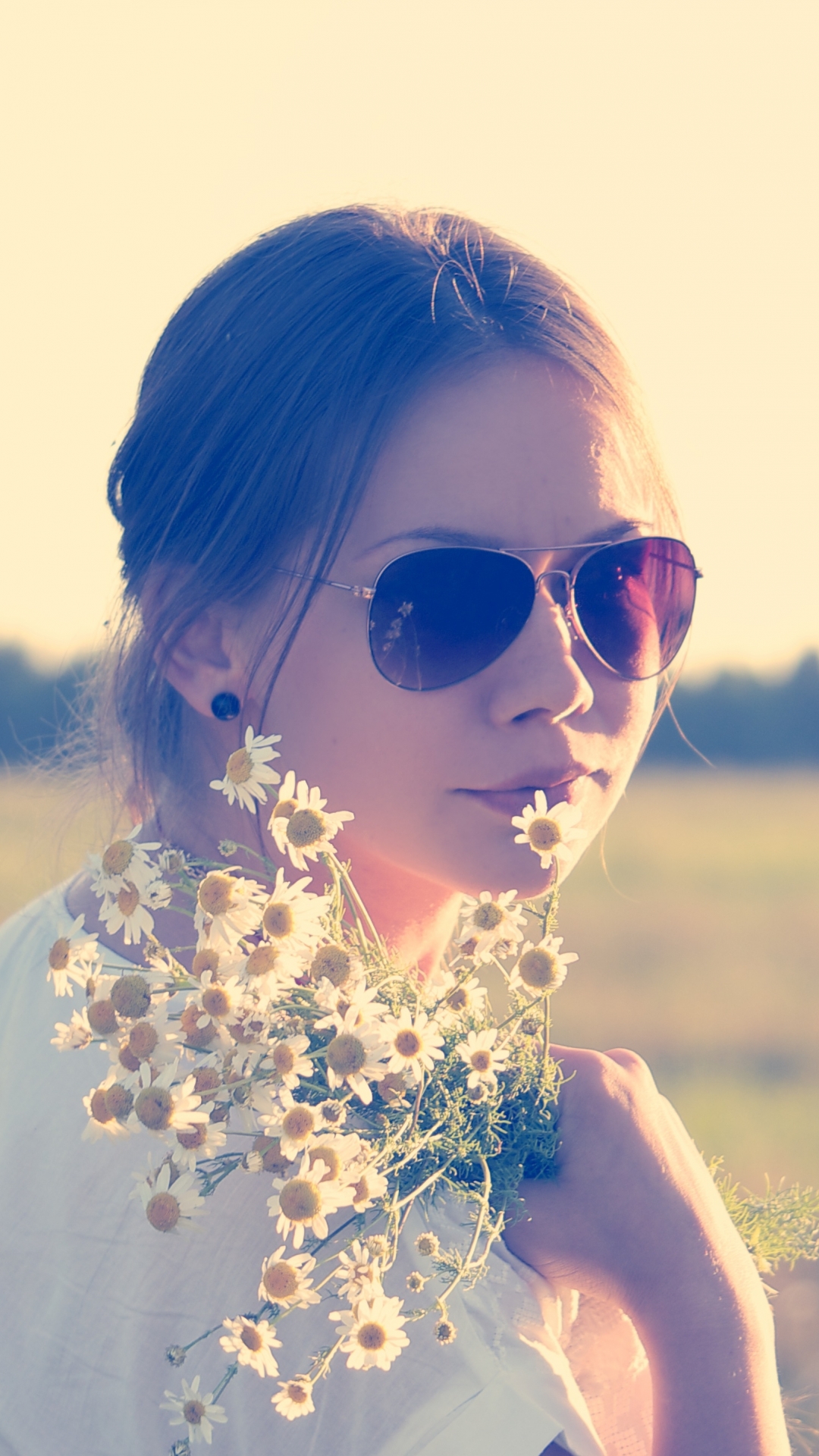 Download mobile wallpaper Flower, Field, Mood, Blonde, Sunny, Photography, Sunglasses, Women, Outdoor for free.