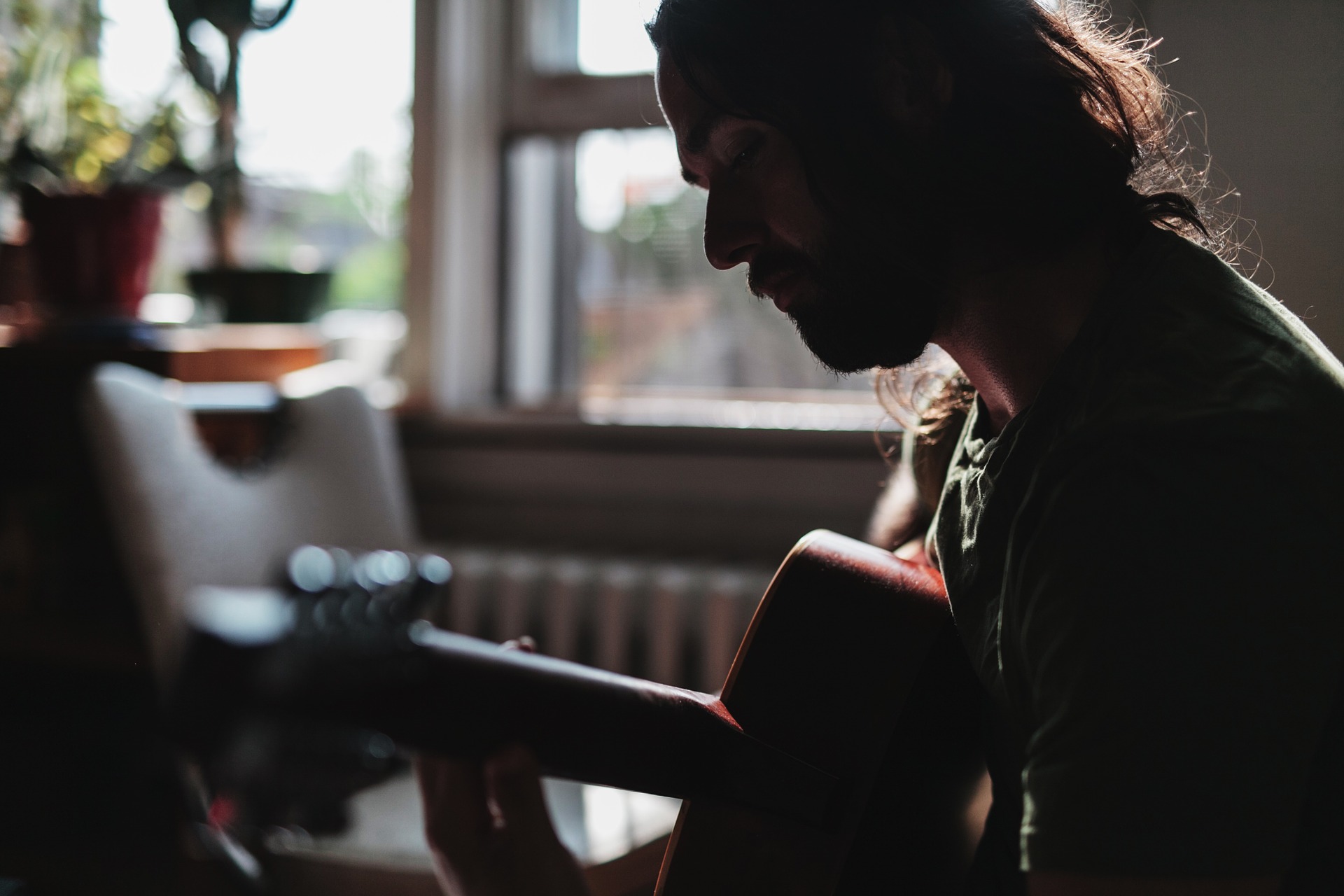 Téléchargez des papiers peints mobile Musique, Guitare, Musicien gratuitement.