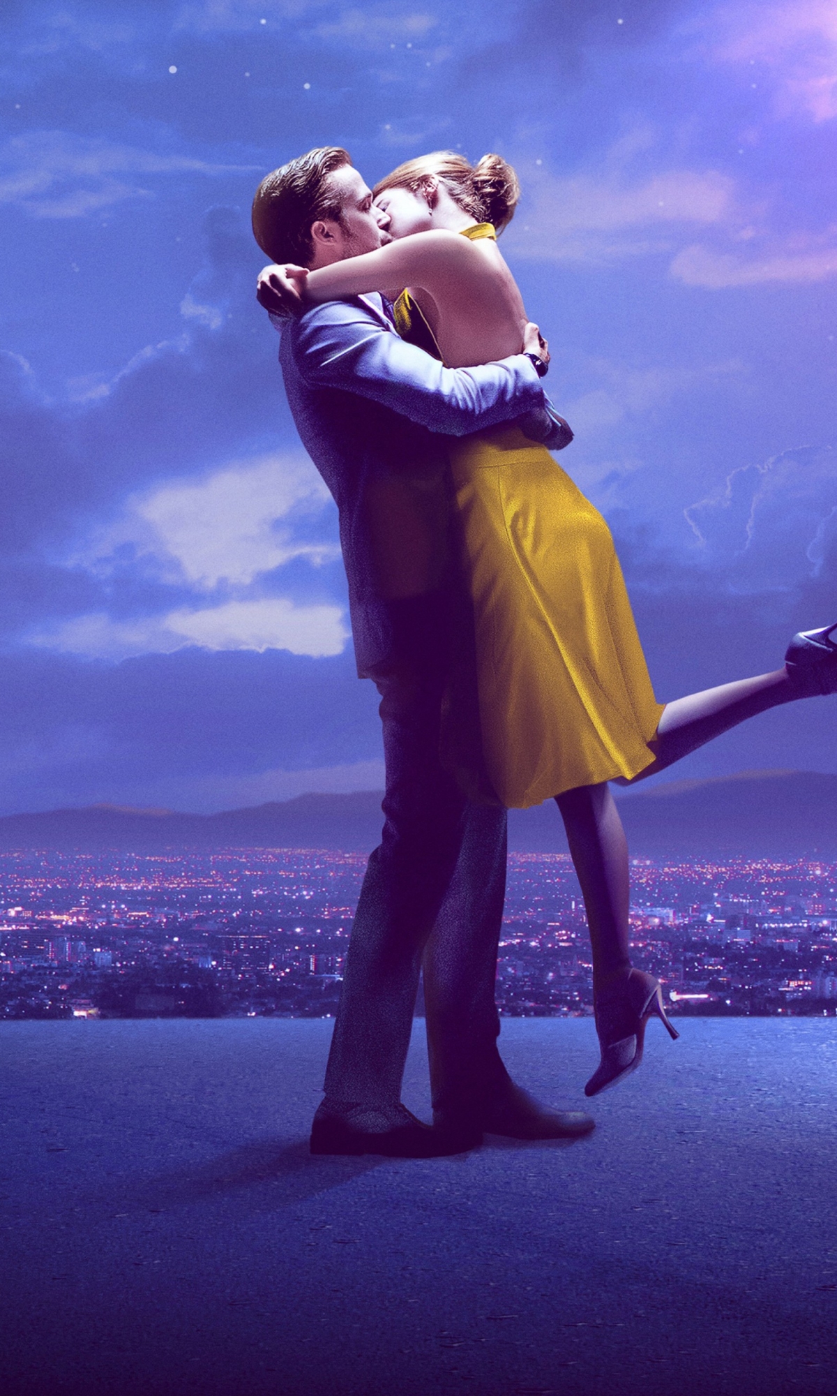 Descarga gratuita de fondo de pantalla para móvil de Ryan Gosling, Emma Stone, Beso, Abrazo, Películas, La Ciudad De Las Estrellas (La La Land).