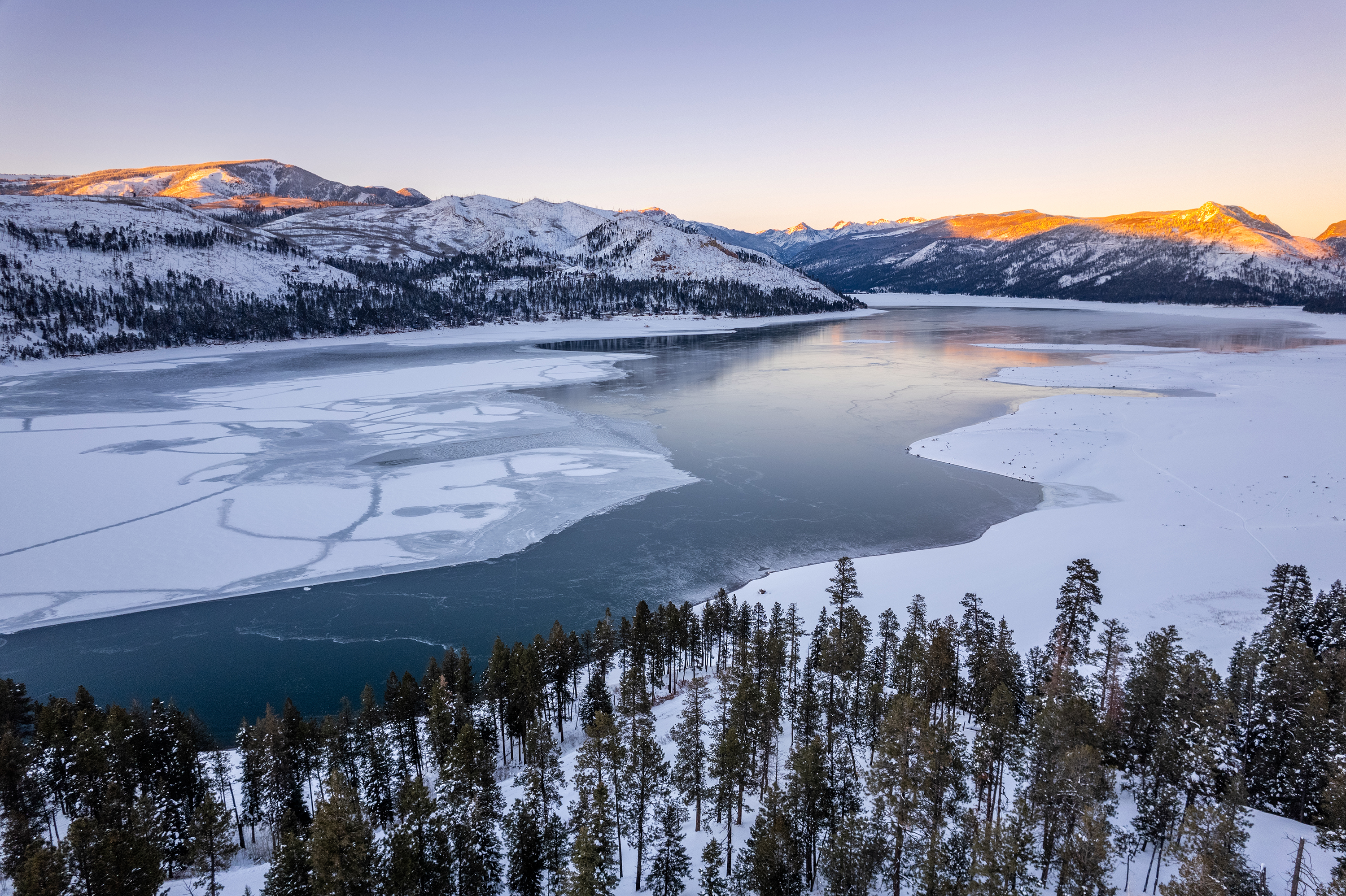 Free download wallpaper Lakes, Lake, Earth on your PC desktop