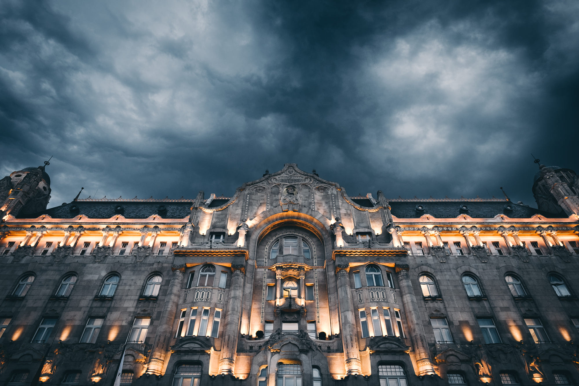 Free download wallpaper Sky, Architecture, Building, Cloud, Hungary, Budapest, Palace, Man Made, Palaces on your PC desktop